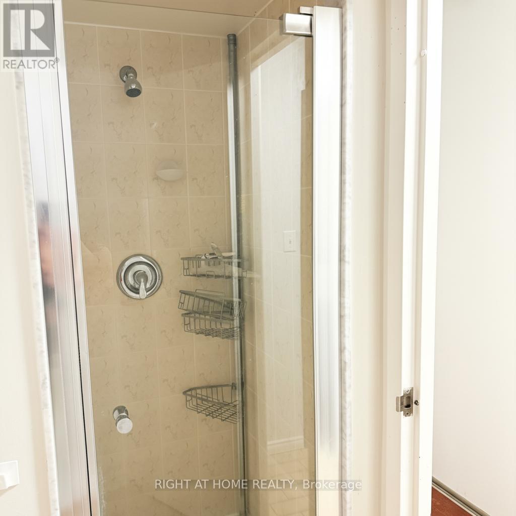 1101 - 25 The Esplanade, Toronto, Ontario  M5E 1W5 - Photo 9 - C12565470