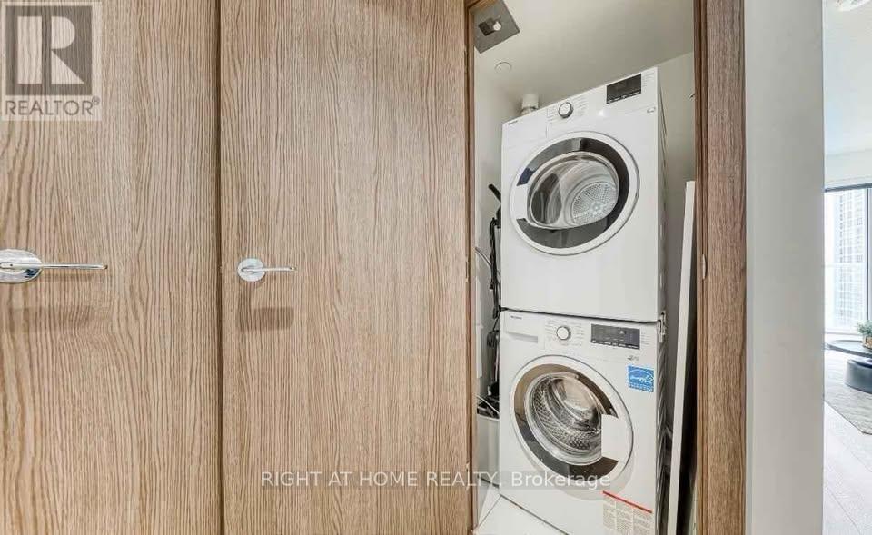 1908 - 17 Bathurst Street, Toronto, Ontario  M6A 2E1 - Photo 15 - C12565494