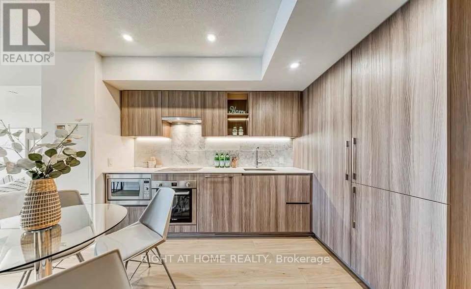 1908 - 17 Bathurst Street, Toronto, Ontario  M6A 2E1 - Photo 3 - C12565494