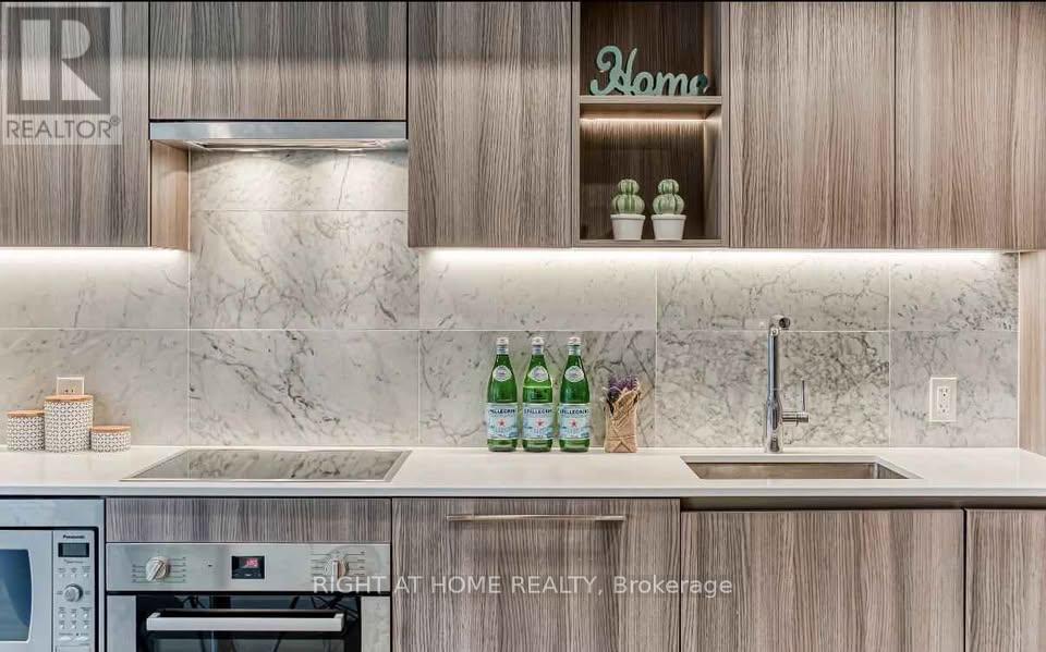 1908 - 17 Bathurst Street, Toronto, Ontario  M6A 2E1 - Photo 4 - C12565494