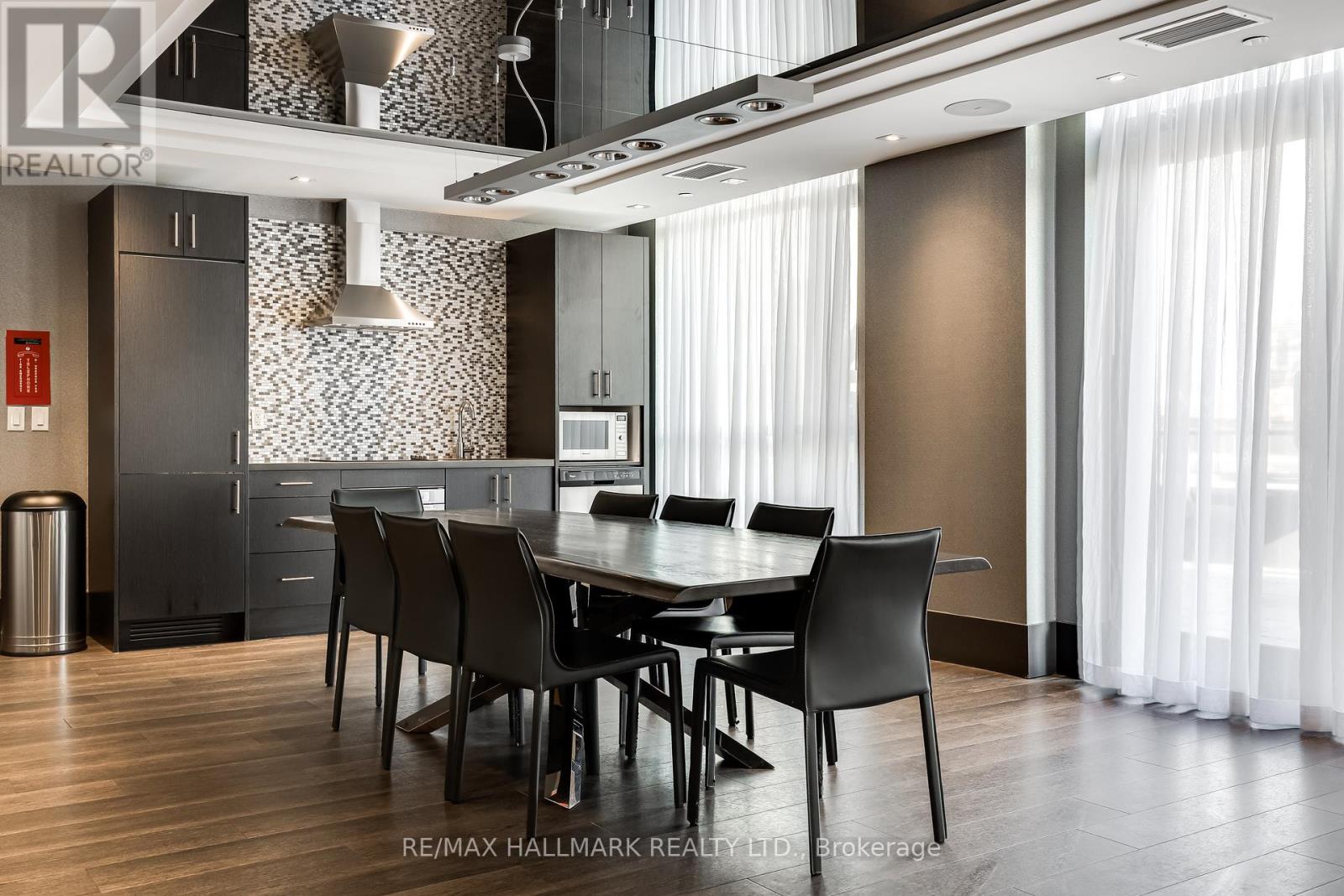 1702 - 297 College Street, Toronto, Ontario  M5T 1S2 - Photo 27 - C12565502