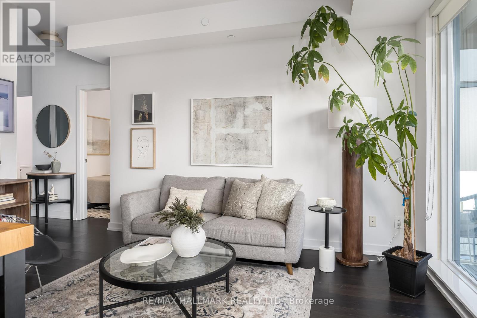 1702 - 297 College Street, Toronto, Ontario  M5T 1S2 - Photo 4 - C12565502