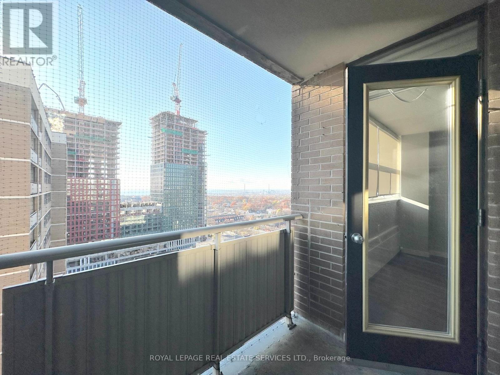 2109 - 2575 Danforth Avenue, Toronto, Ontario  M4C 1L5 - Photo 11 - E12565388