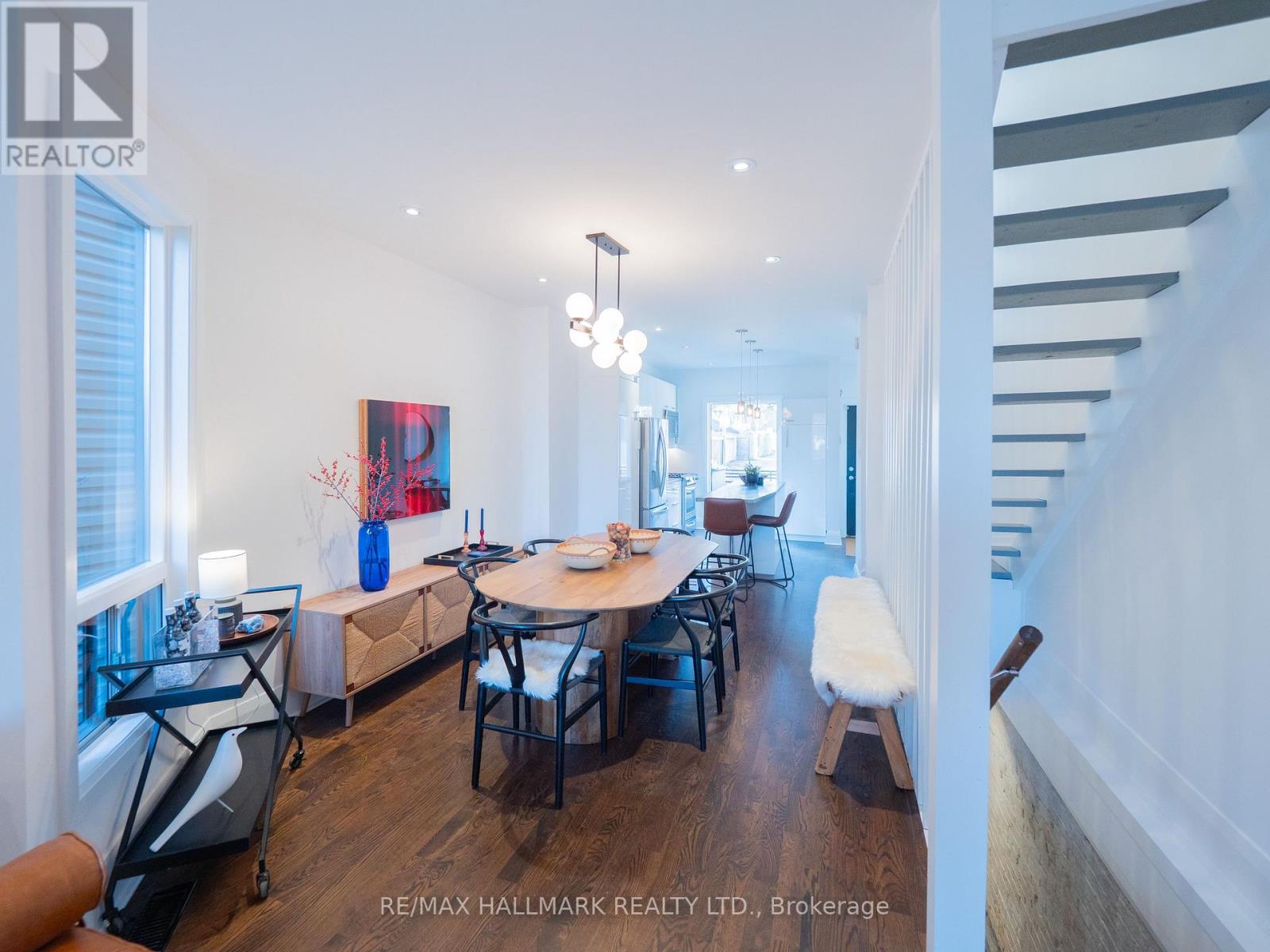 559 Logan Avenue, Toronto, Ontario  M4K 3B6 - Photo 11 - E12565408