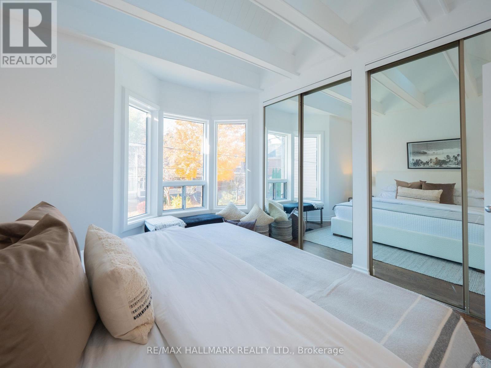 559 Logan Avenue, Toronto, Ontario  M4K 3B6 - Photo 19 - E12565408