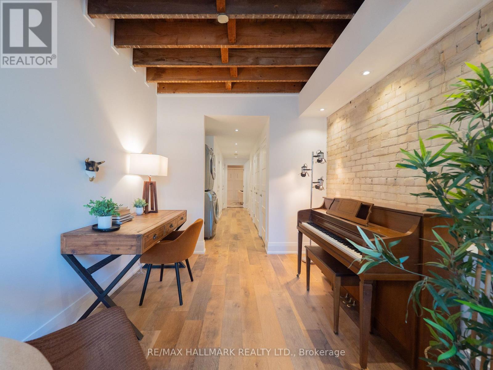 559 Logan Avenue, Toronto, Ontario  M4K 3B6 - Photo 29 - E12565408