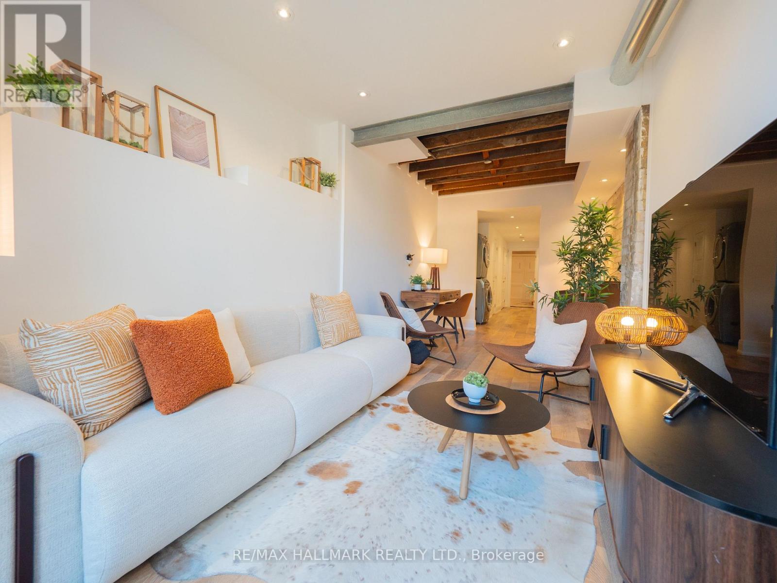 559 Logan Avenue, Toronto, Ontario  M4K 3B6 - Photo 31 - E12565408