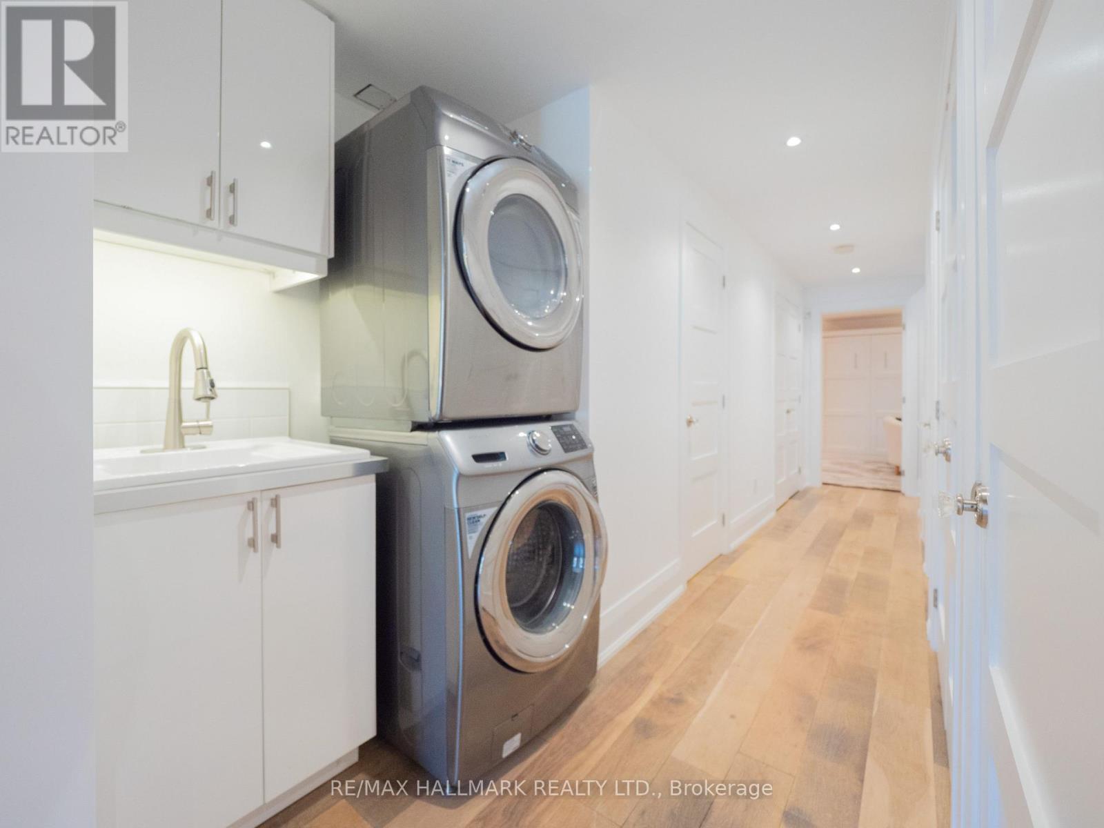 559 Logan Avenue, Toronto, Ontario  M4K 3B6 - Photo 38 - E12565408