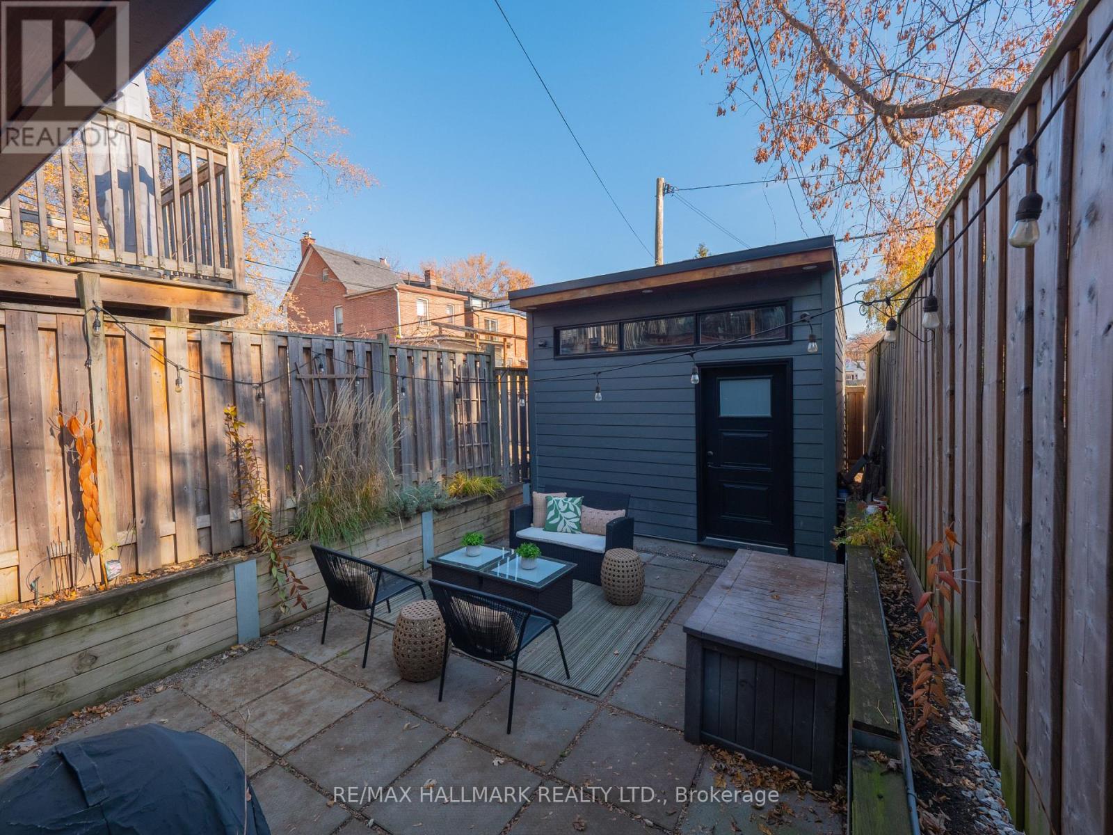 559 Logan Avenue, Toronto, Ontario  M4K 3B6 - Photo 44 - E12565408