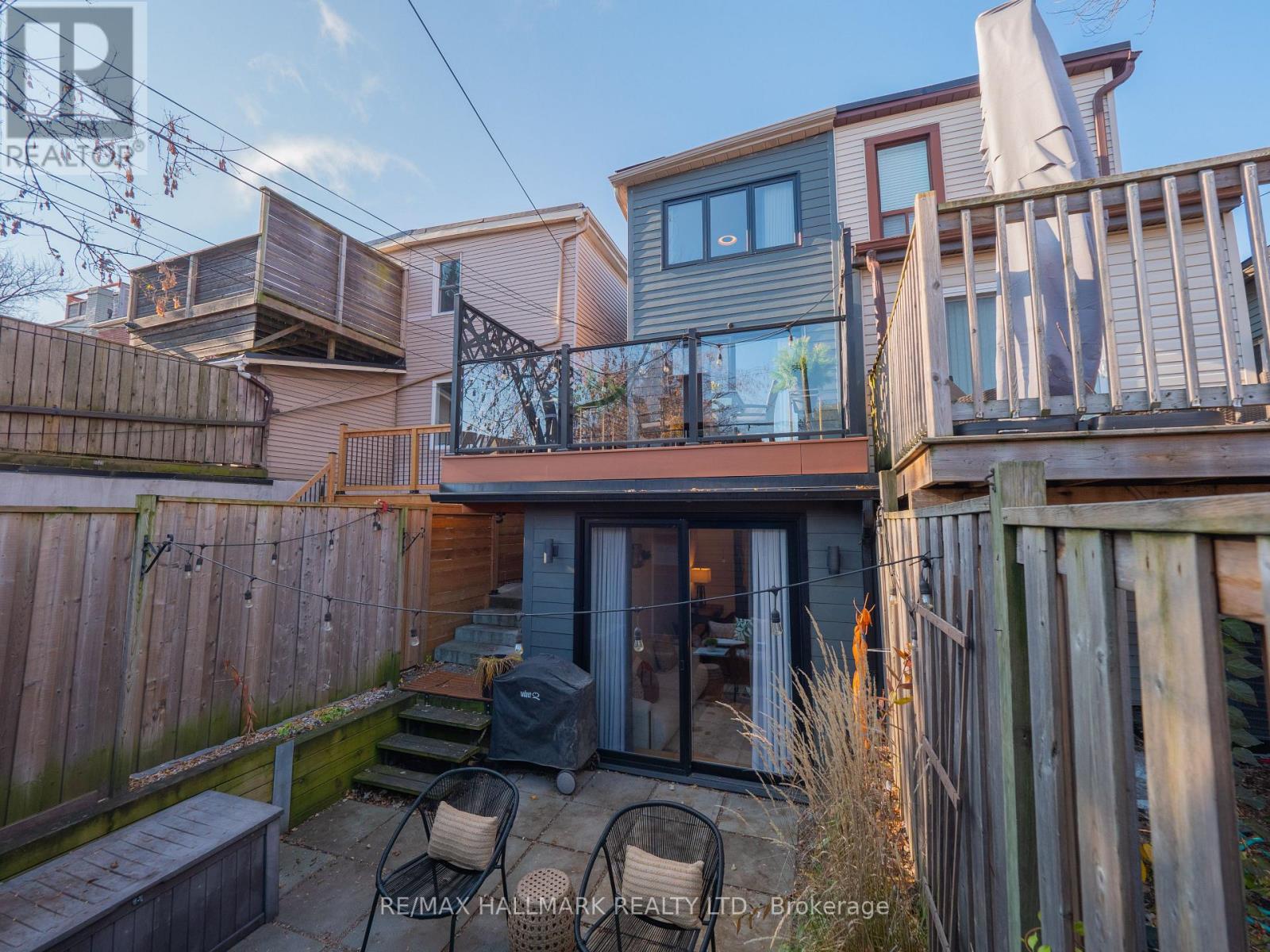 559 Logan Avenue, Toronto, Ontario  M4K 3B6 - Photo 46 - E12565408