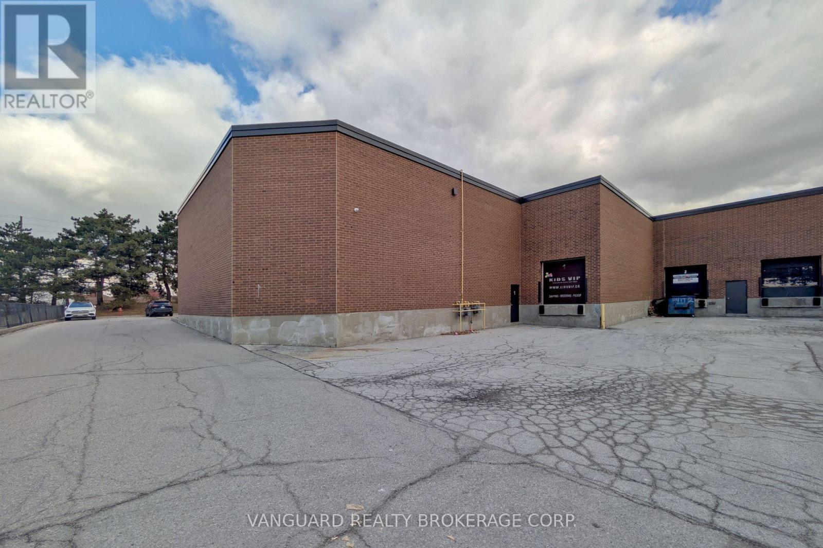 1 - 250 Trowers Road, Vaughan, Ontario  L4L 5Z9 - Photo 6 - N12168950