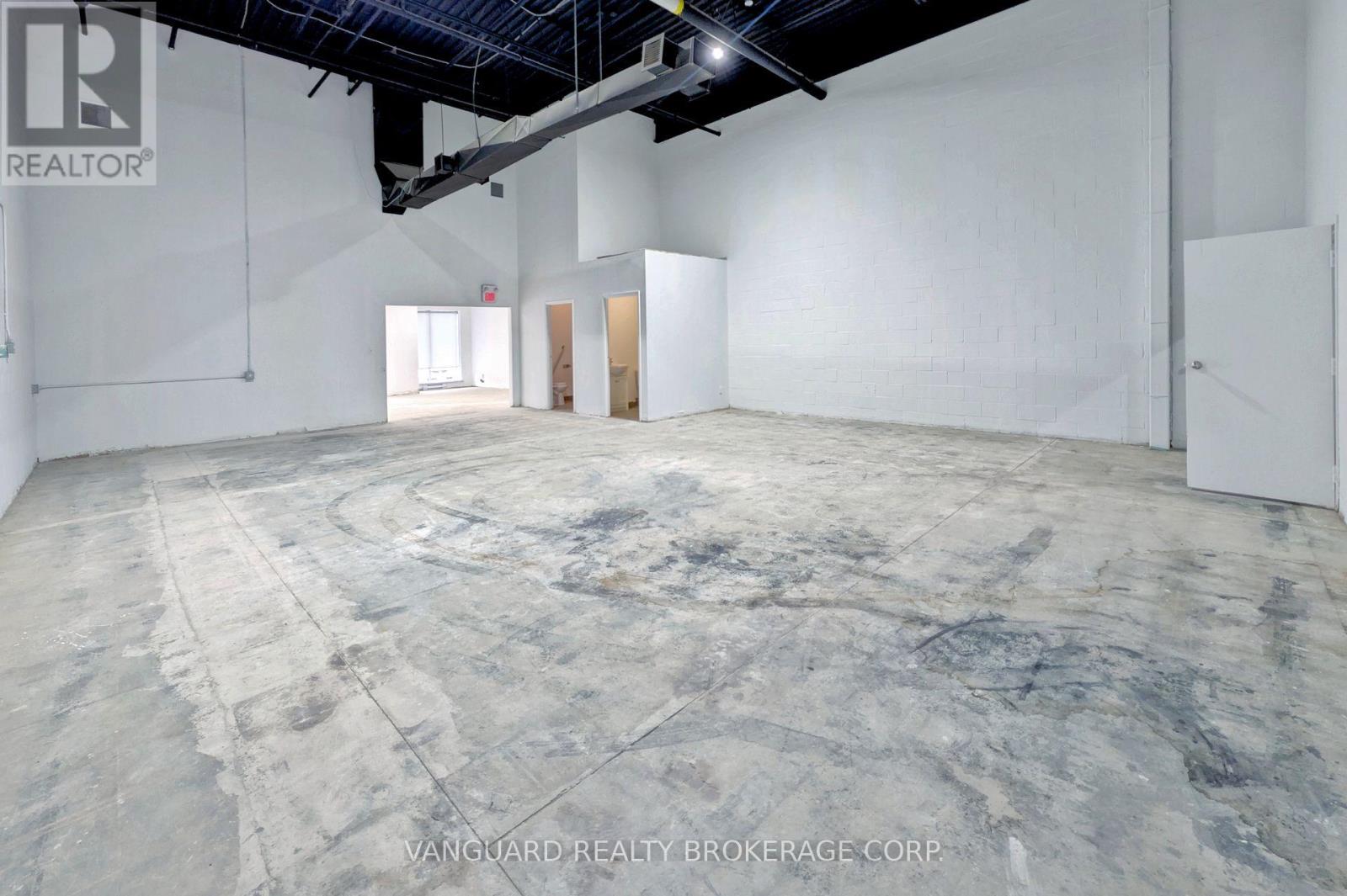 26 - 180 Trowers Road, Vaughan, Ontario  L4L 8A6 - Photo 14 - N12231821