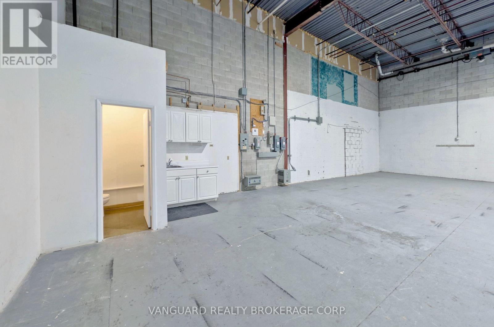 1 - 250 Trowers Road, Vaughan, Ontario  L4L 5Z9 - Photo 24 - N12168950