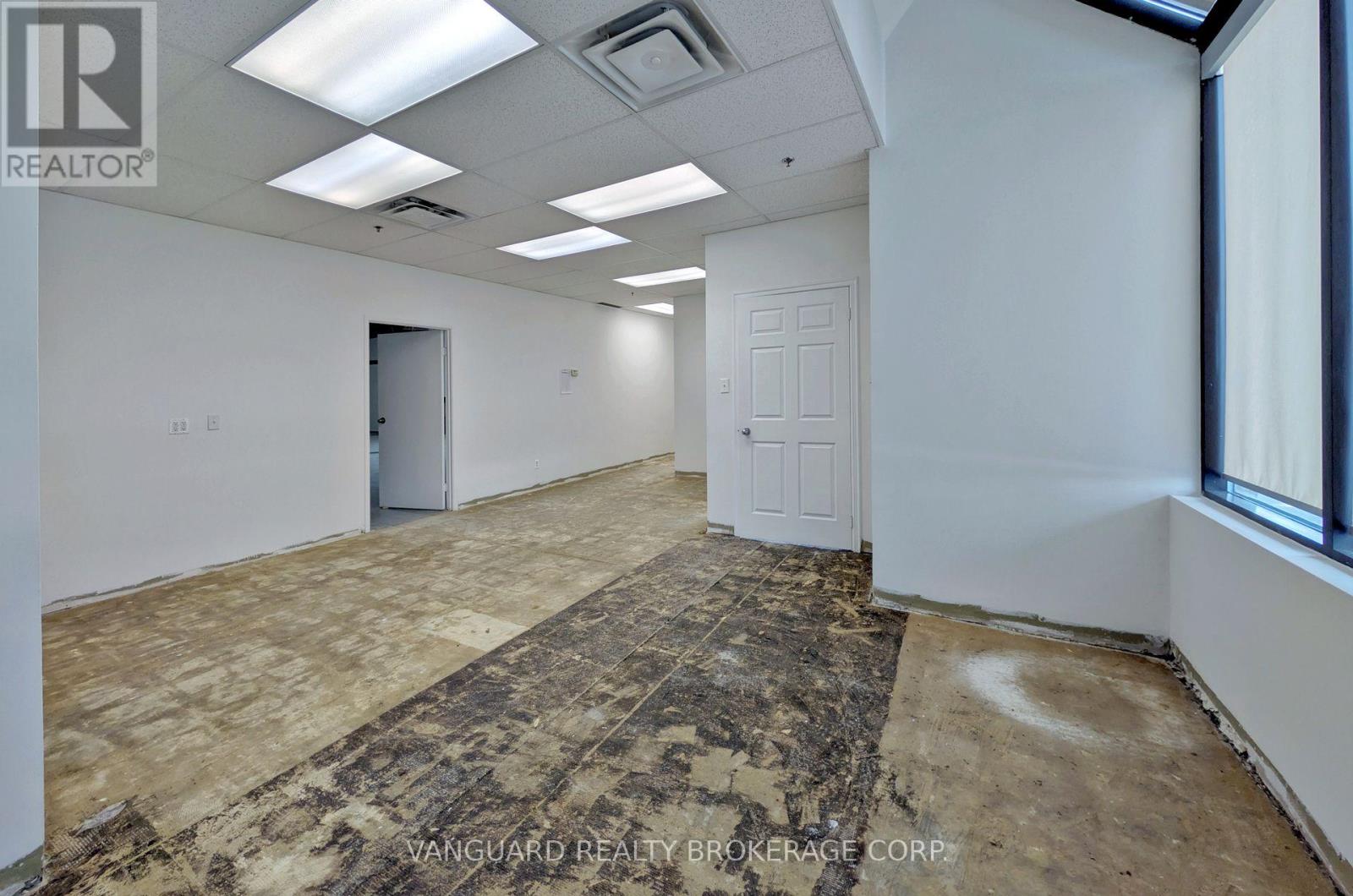 1 - 250 Trowers Road, Vaughan, Ontario  L4L 5Z9 - Photo 7 - N12168950