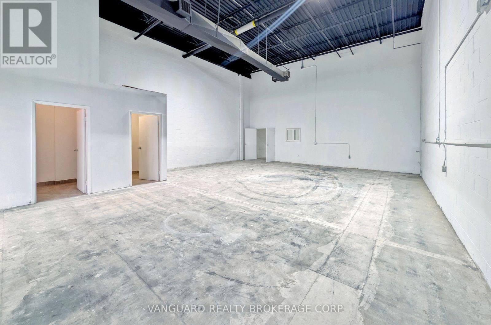 26 - 180 Trowers Road, Vaughan, Ontario  L4L 8A6 - Photo 13 - N12231821