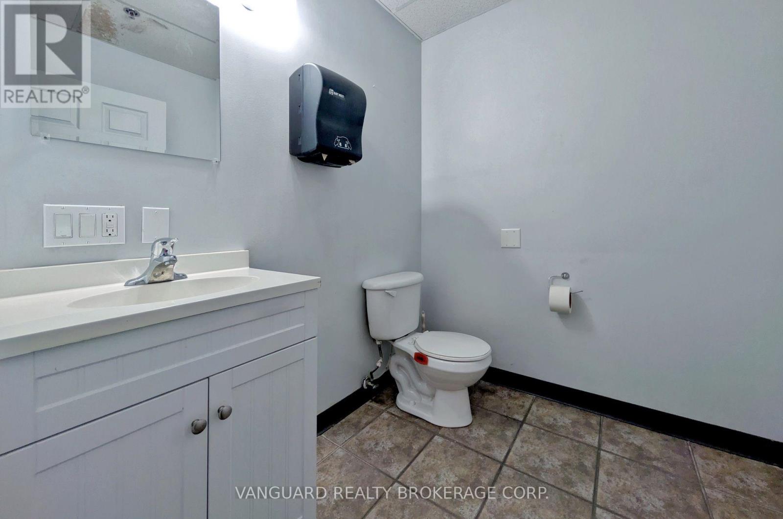 7 - 250 Trowers Road, Vaughan, Ontario  L4L 5Z9 - Photo 22 - N12312699