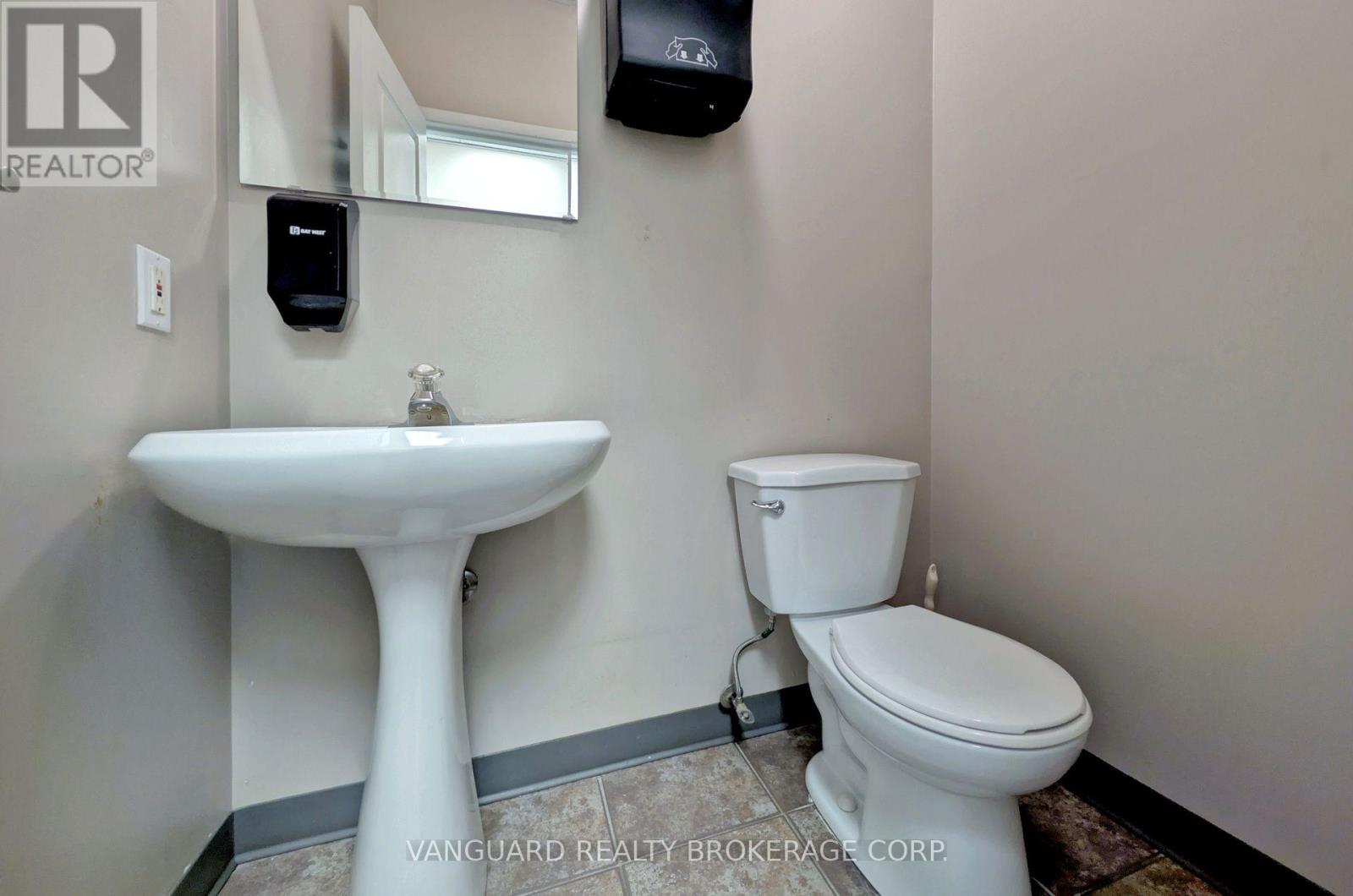 7 - 250 Trowers Road, Vaughan, Ontario  L4L 5Z9 - Photo 35 - N12312699