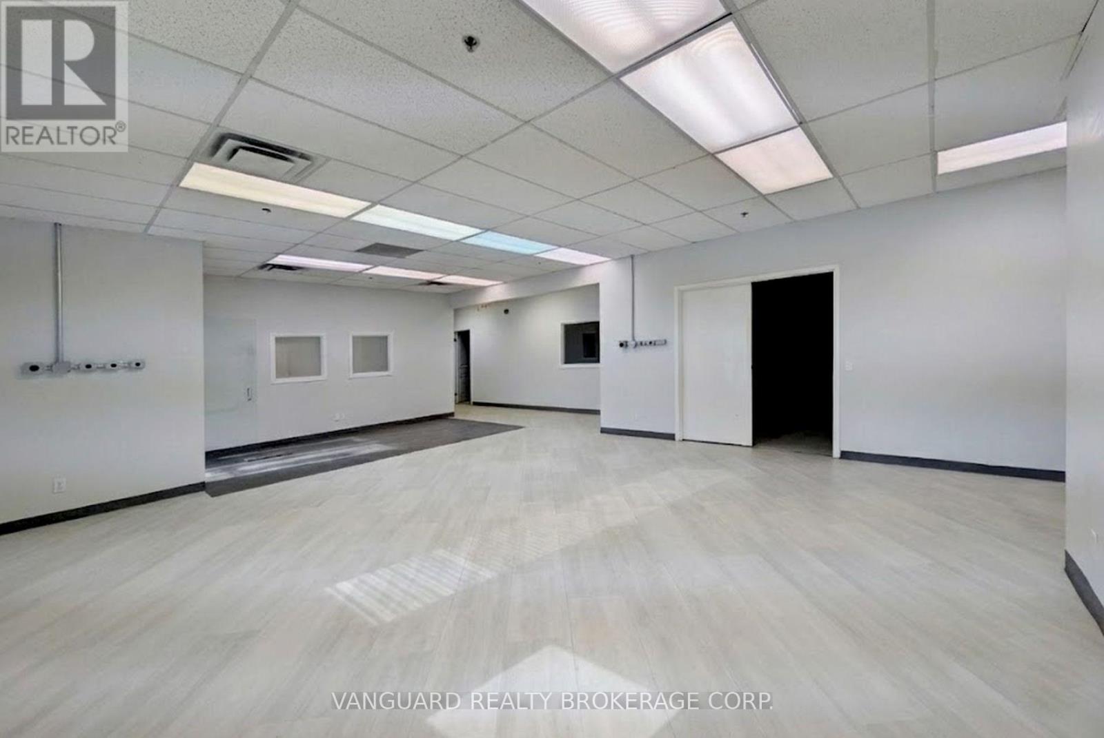 7 - 250 Trowers Road, Vaughan, Ontario  L4L 5Z9 - Photo 14 - N12312699