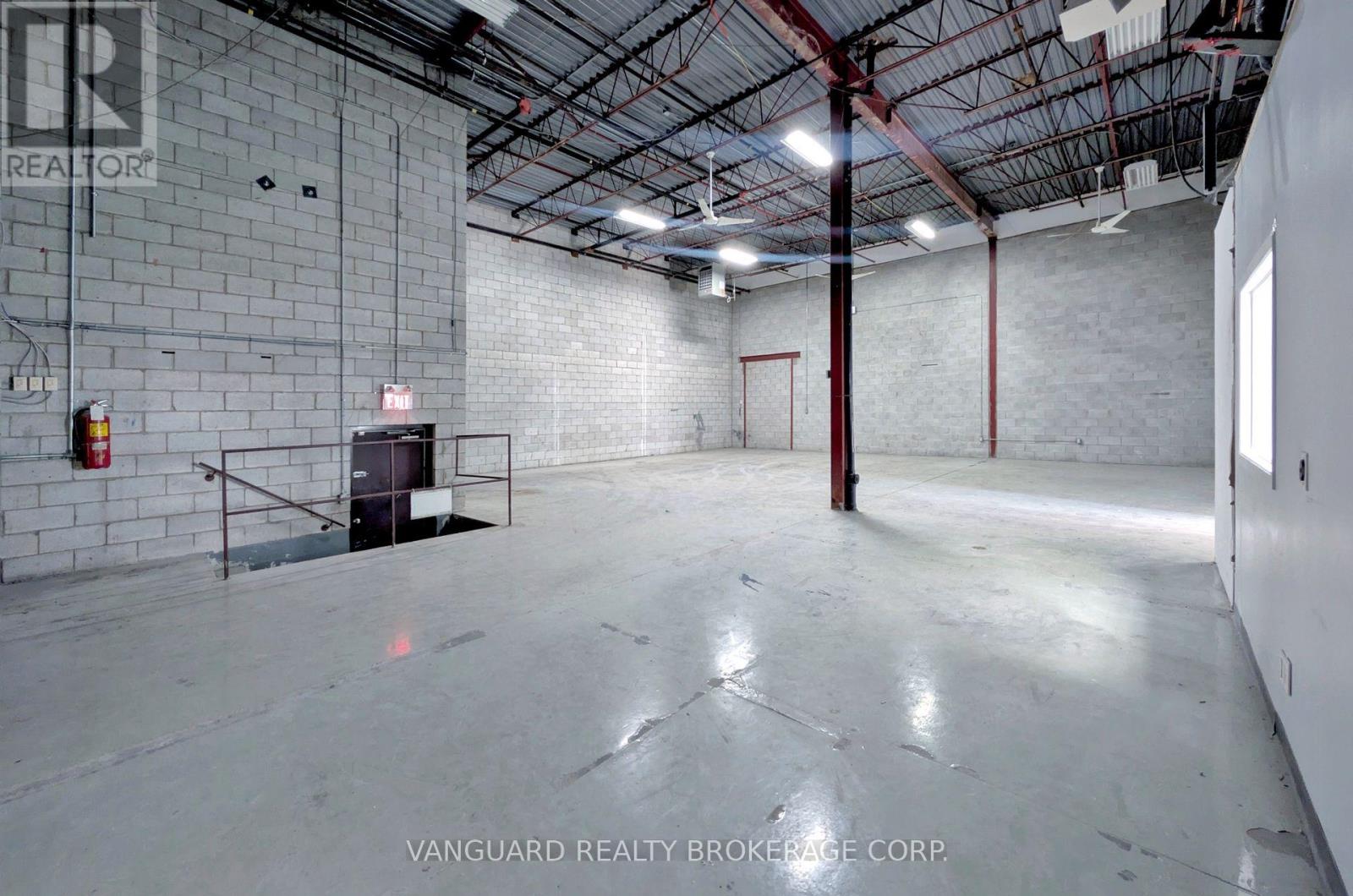 7 - 250 Trowers Road, Vaughan, Ontario  L4L 5Z9 - Photo 18 - N12312699