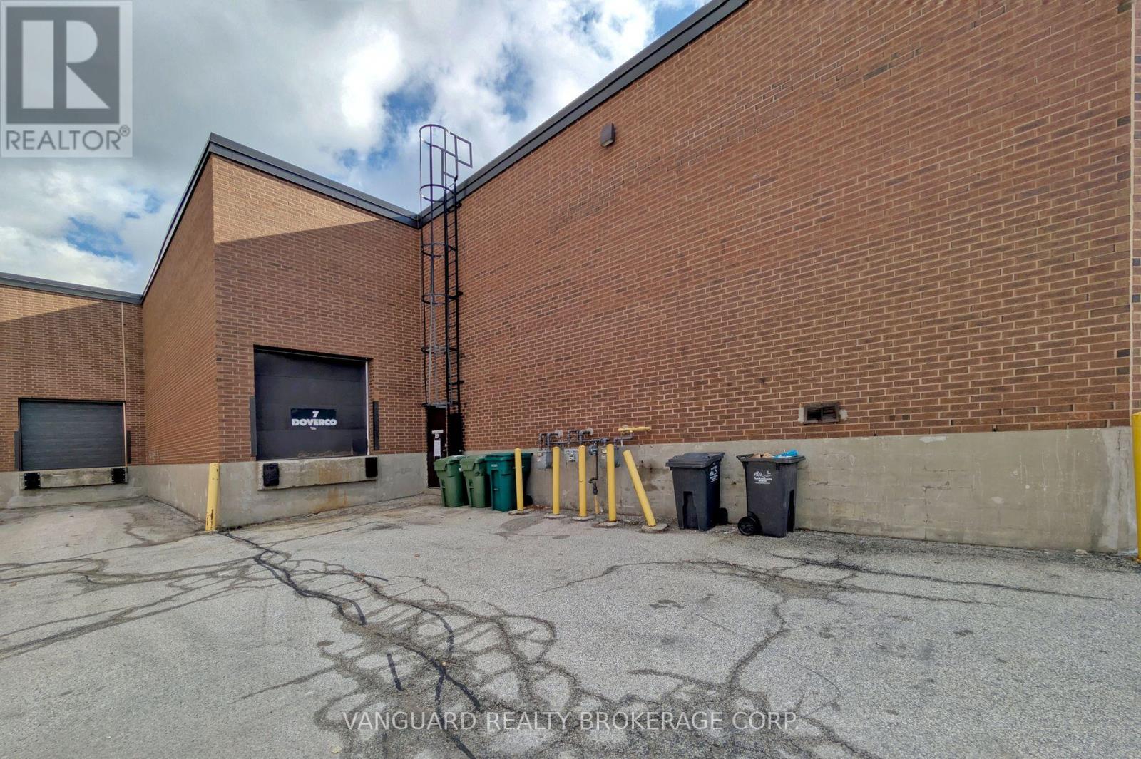 7 - 250 Trowers Road, Vaughan, Ontario  L4L 5Z9 - Photo 36 - N12312699