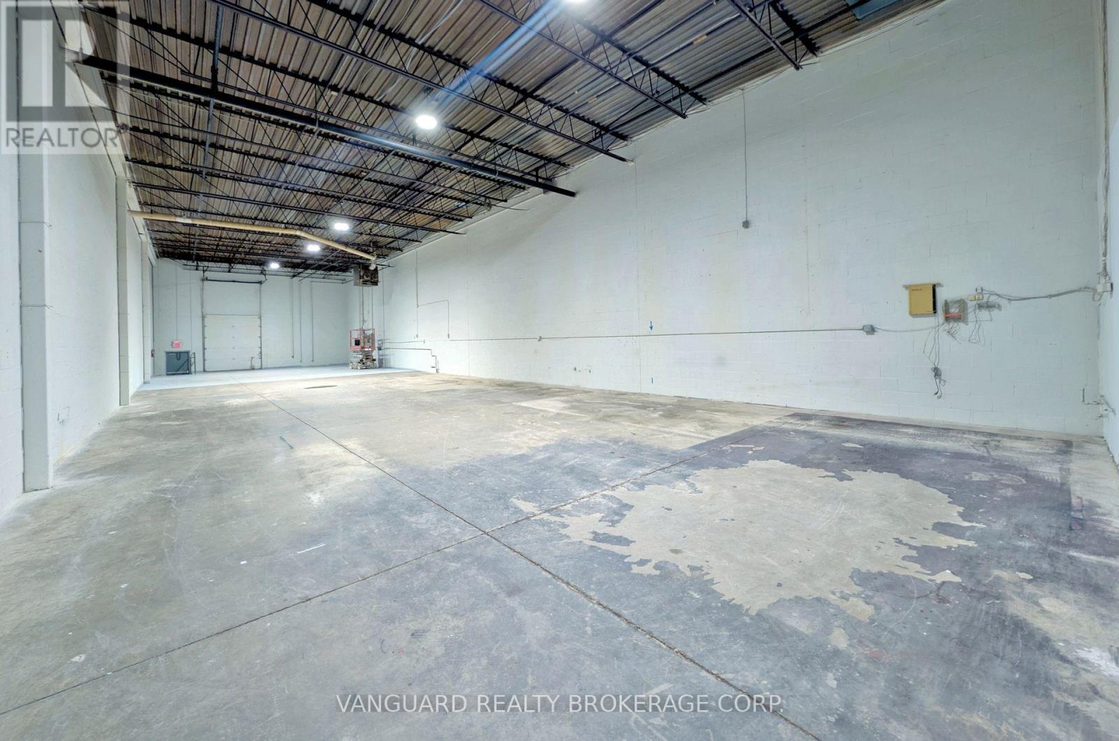 26 - 180 Trowers Road, Vaughan, Ontario  L4L 8A6 - Photo 18 - N12231821