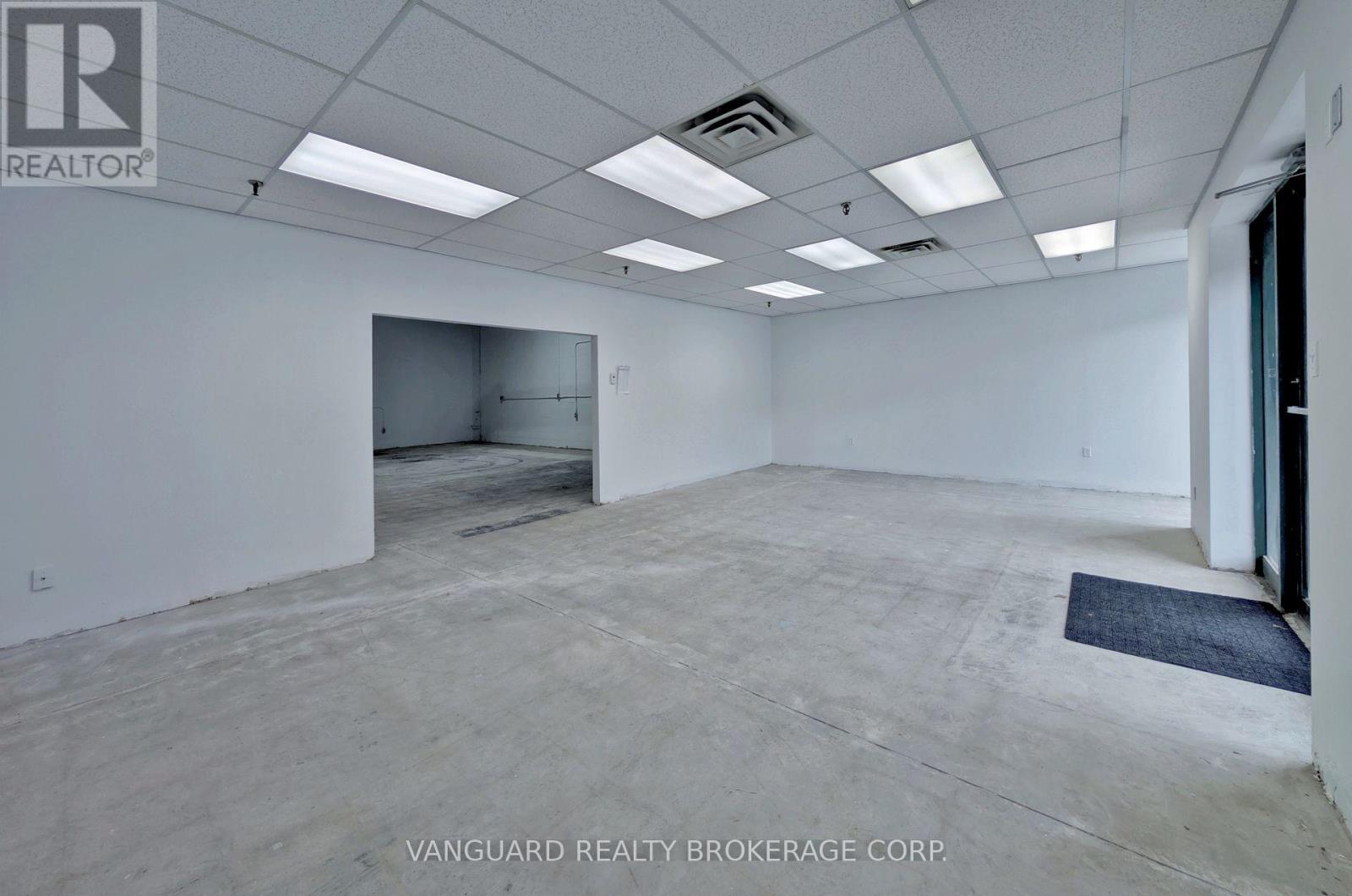 26 - 180 Trowers Road, Vaughan, Ontario  L4L 8A6 - Photo 10 - N12231821