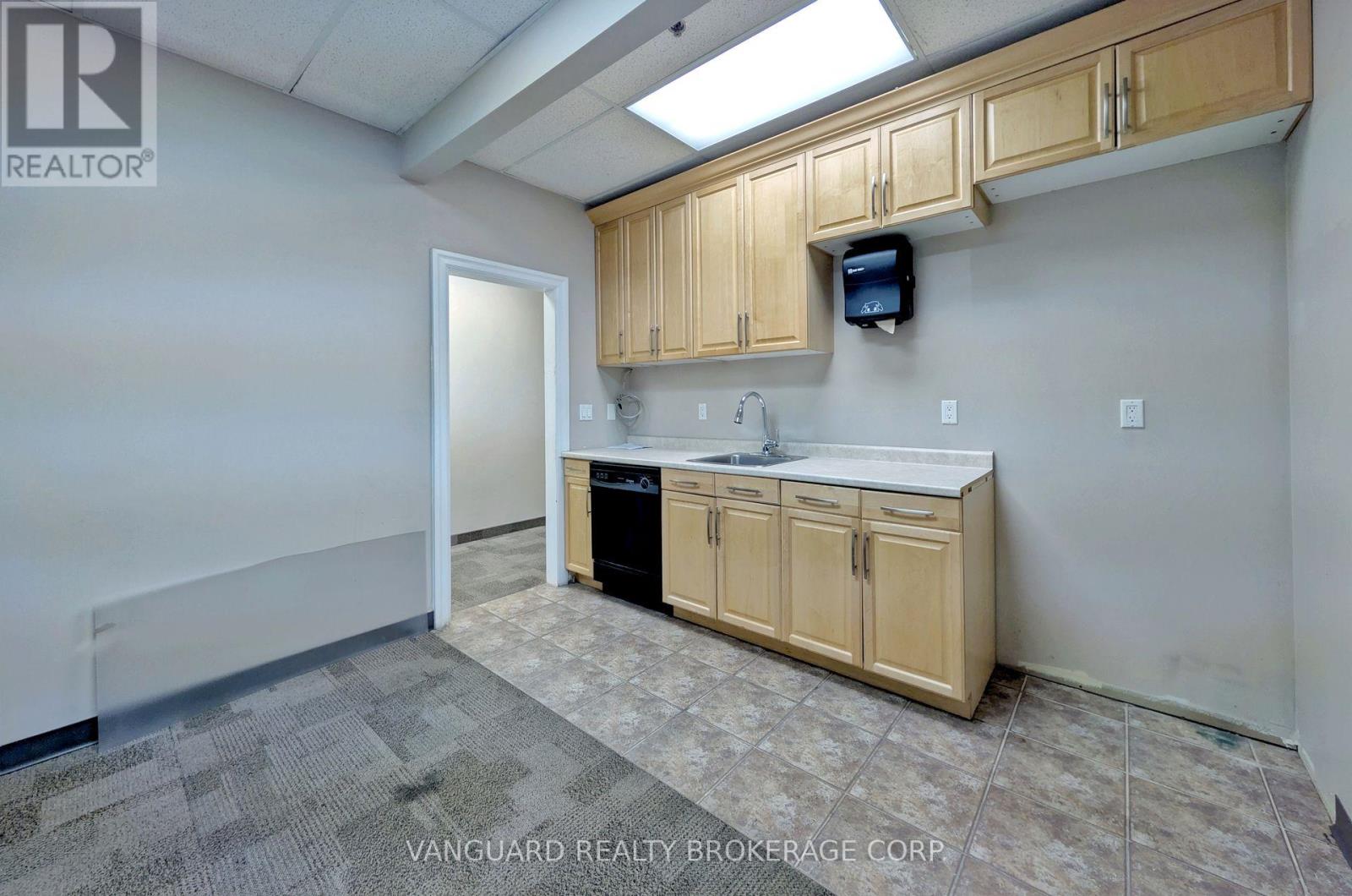 7 - 250 Trowers Road, Vaughan, Ontario  L4L 5Z9 - Photo 26 - N12312699