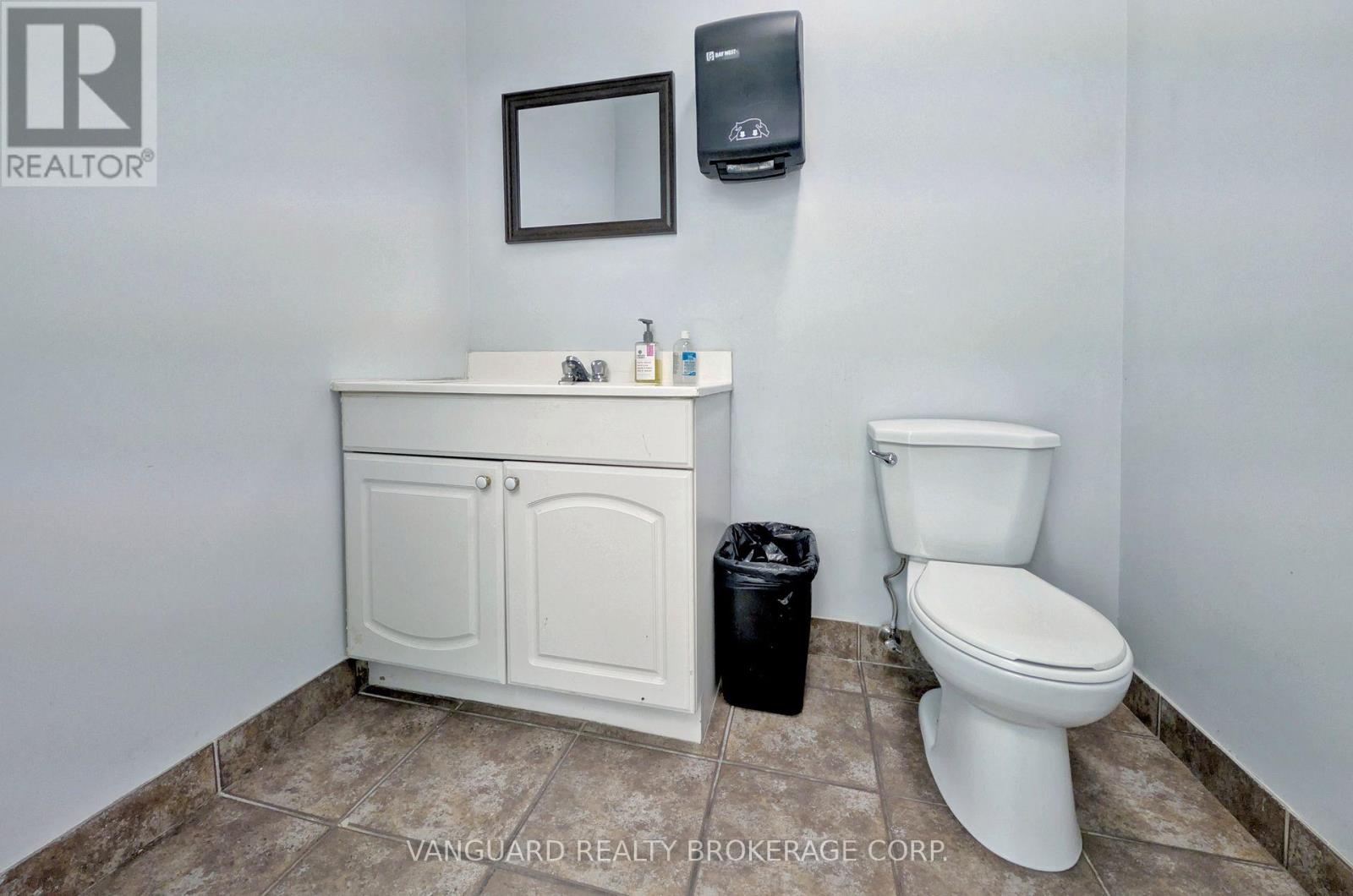 7 - 250 Trowers Road, Vaughan, Ontario  L4L 5Z9 - Photo 17 - N12312699