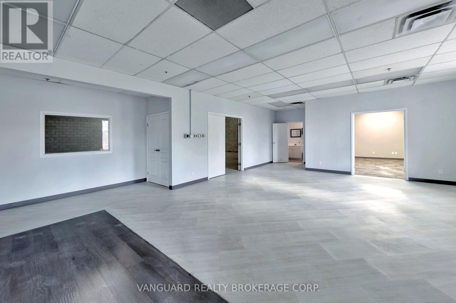 7 - 250 Trowers Road, Vaughan, Ontario  L4L 5Z9 - Photo 13 - N12312699