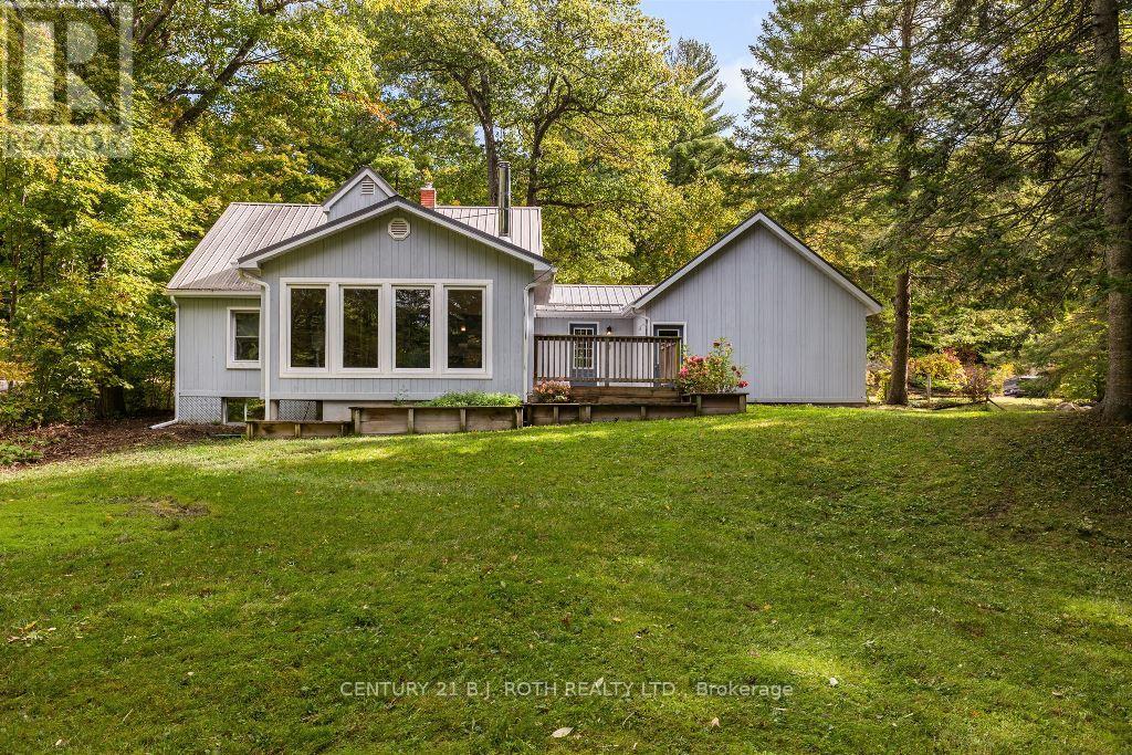 88 Finlay Mill Road, Springwater, Ontario  L9X 0L6 - Photo 9 - S12455601