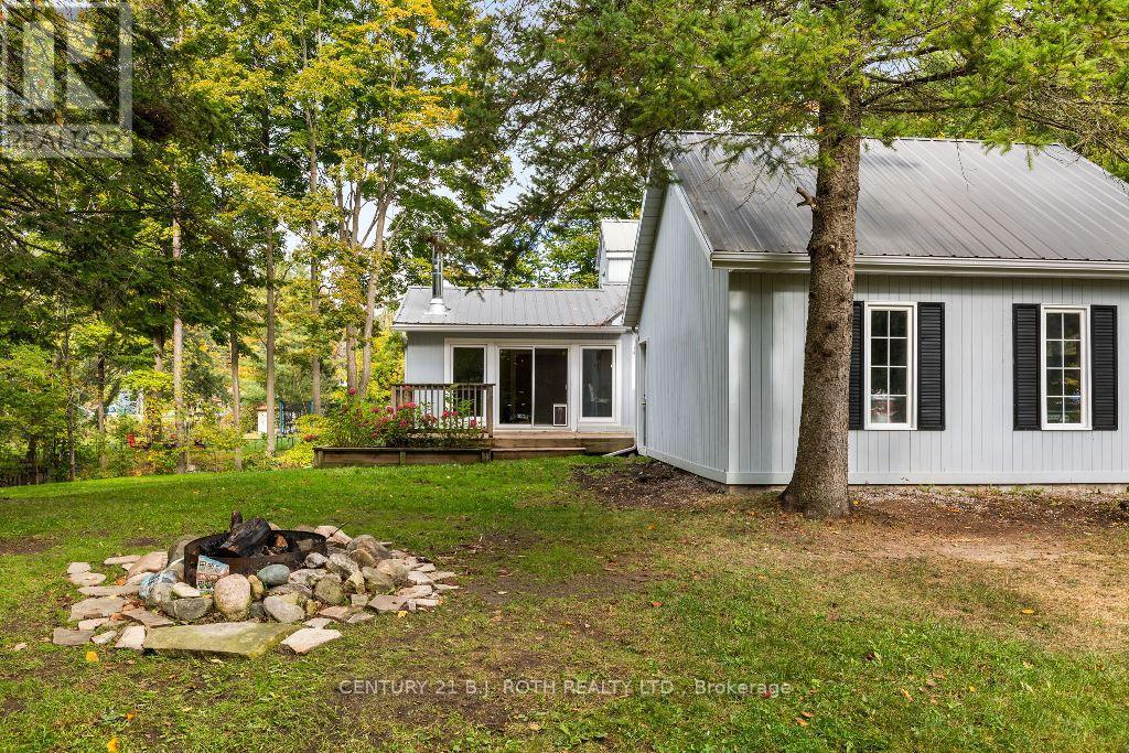 88 Finlay Mill Road, Springwater, Ontario  L9X 0L6 - Photo 10 - S12455601