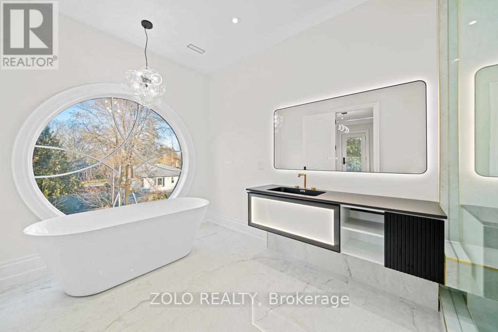 52 Child Drive, Aurora, Ontario  L4G 1Y5 - Photo 23 - N12565442