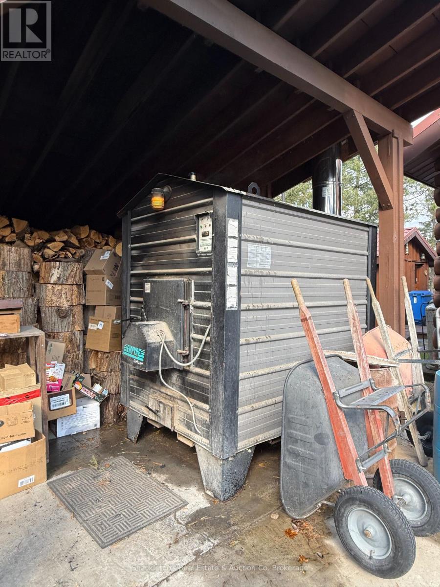 2407 Highway 11 Highway N, Unorganized Townships, Ontario  P0H 1T0 - Photo 30 - X12563822