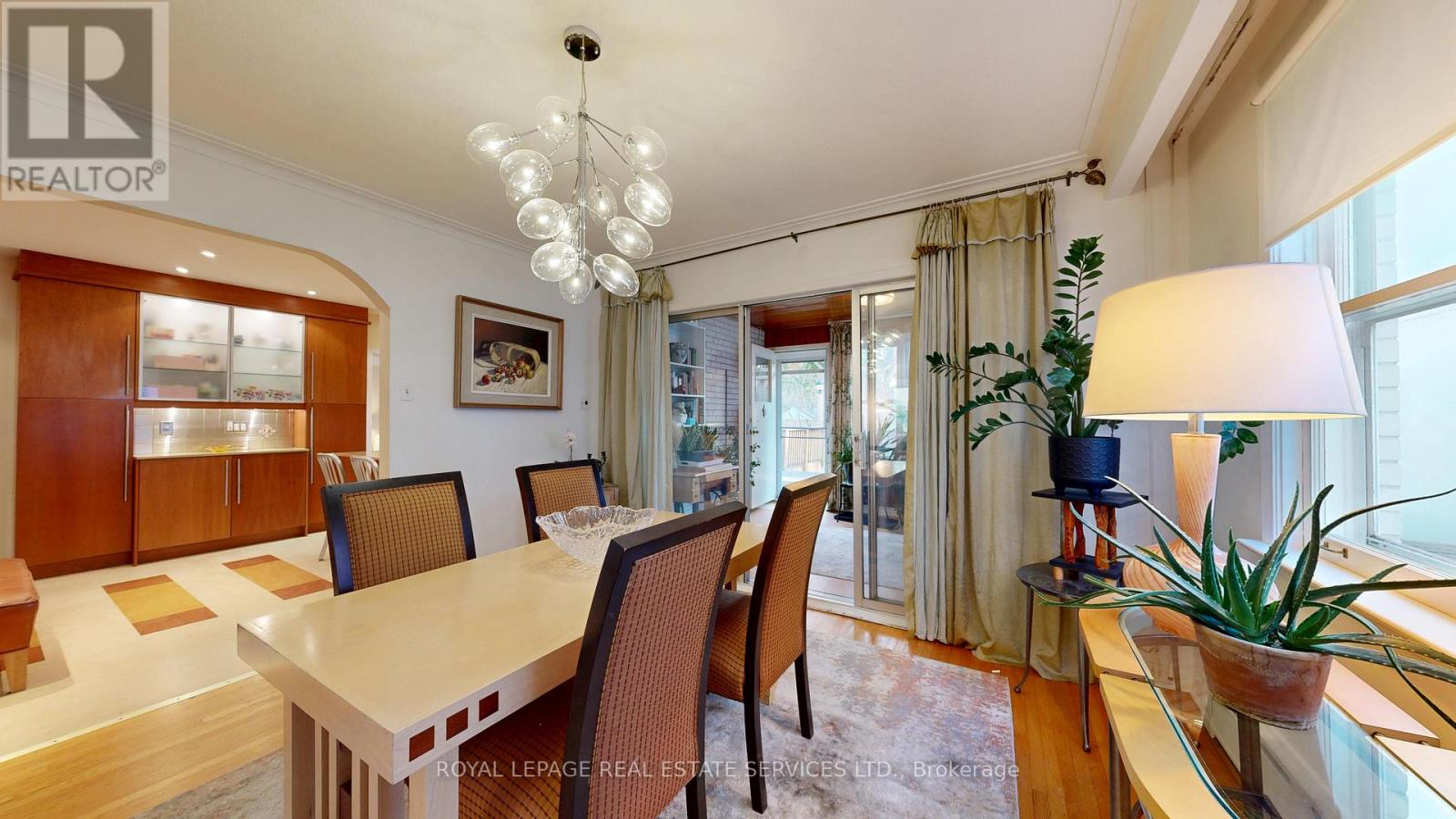 15 Cosmo Road, Toronto, Ontario  M8X 1Z3 - Photo 10 - W12565390