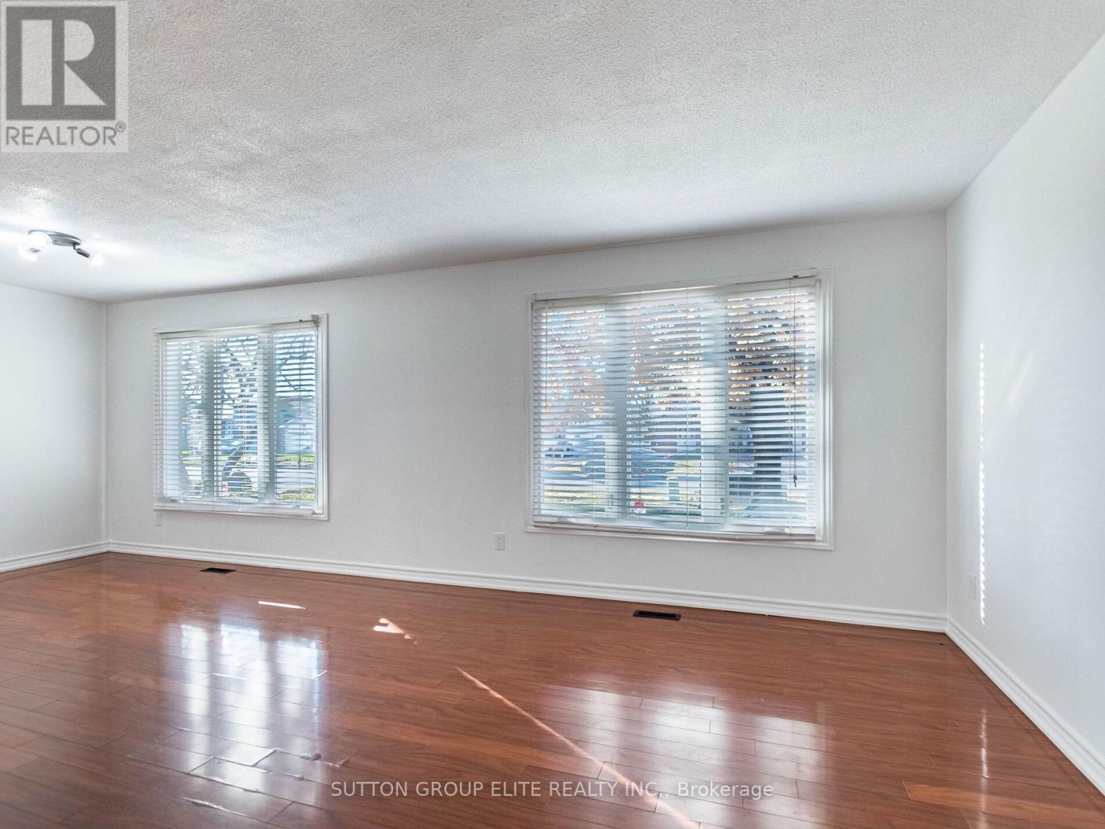 19 Glenforest Road, Brampton, Ontario  L6S 1L8 - Photo 11 - W12565398