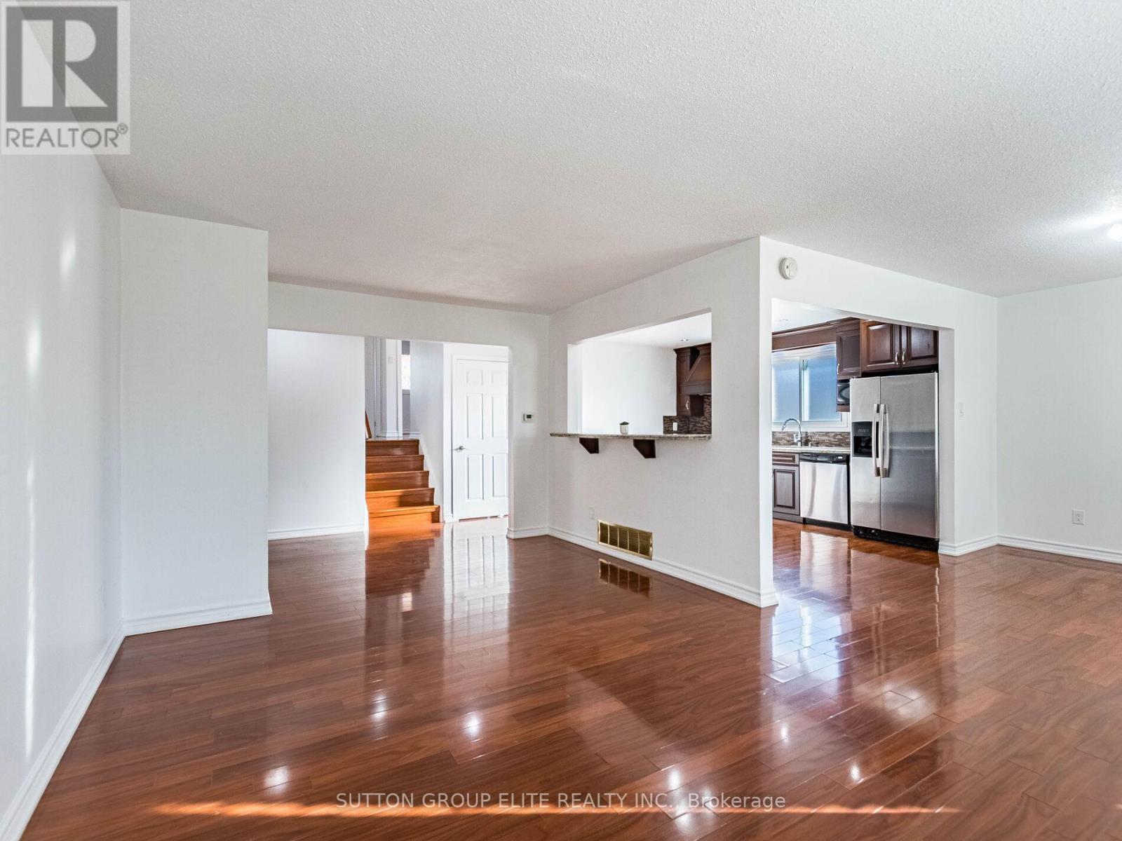 19 Glenforest Road, Brampton, Ontario  L6S 1L8 - Photo 12 - W12565398