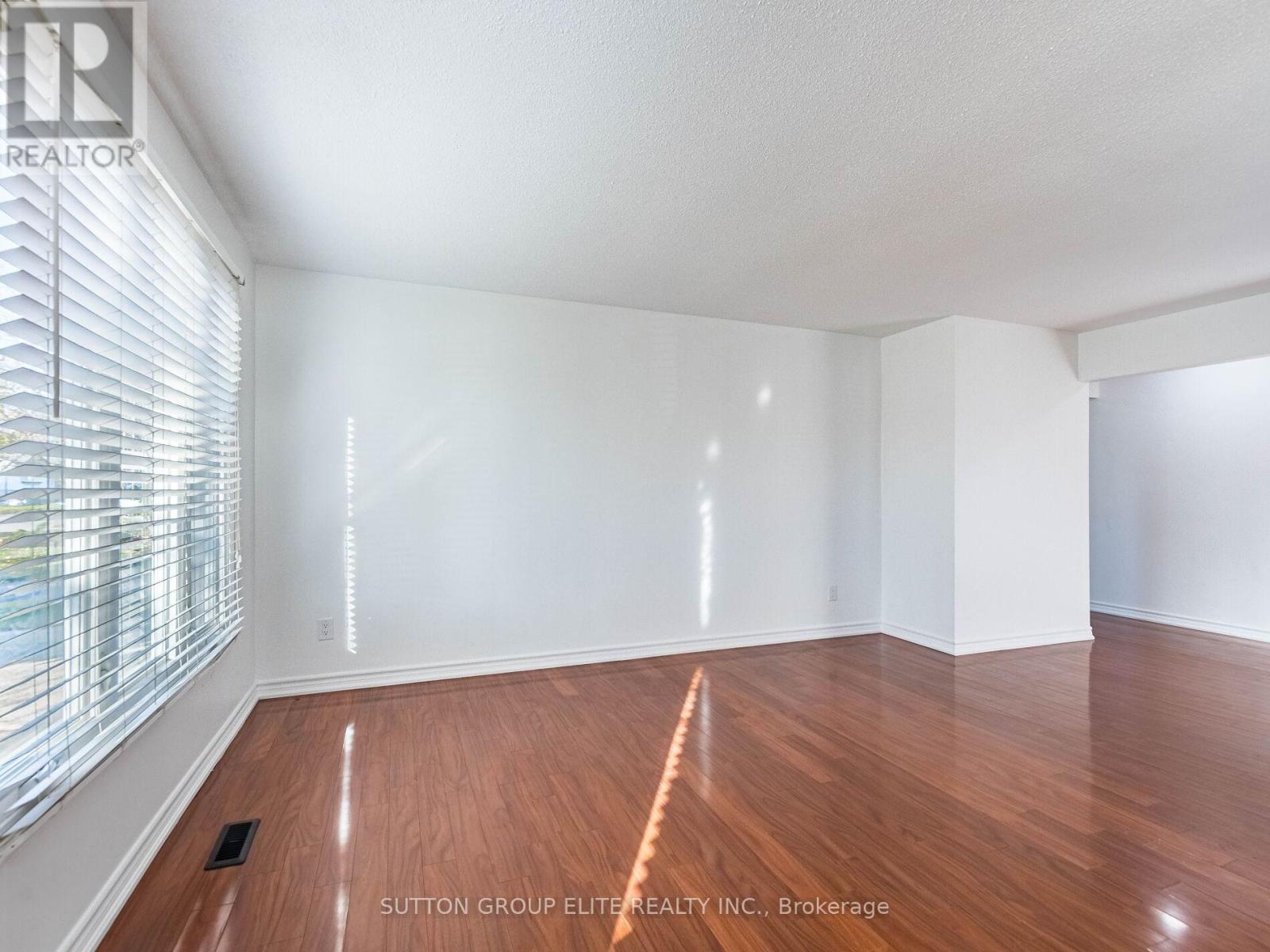 19 Glenforest Road, Brampton, Ontario  L6S 1L8 - Photo 15 - W12565398