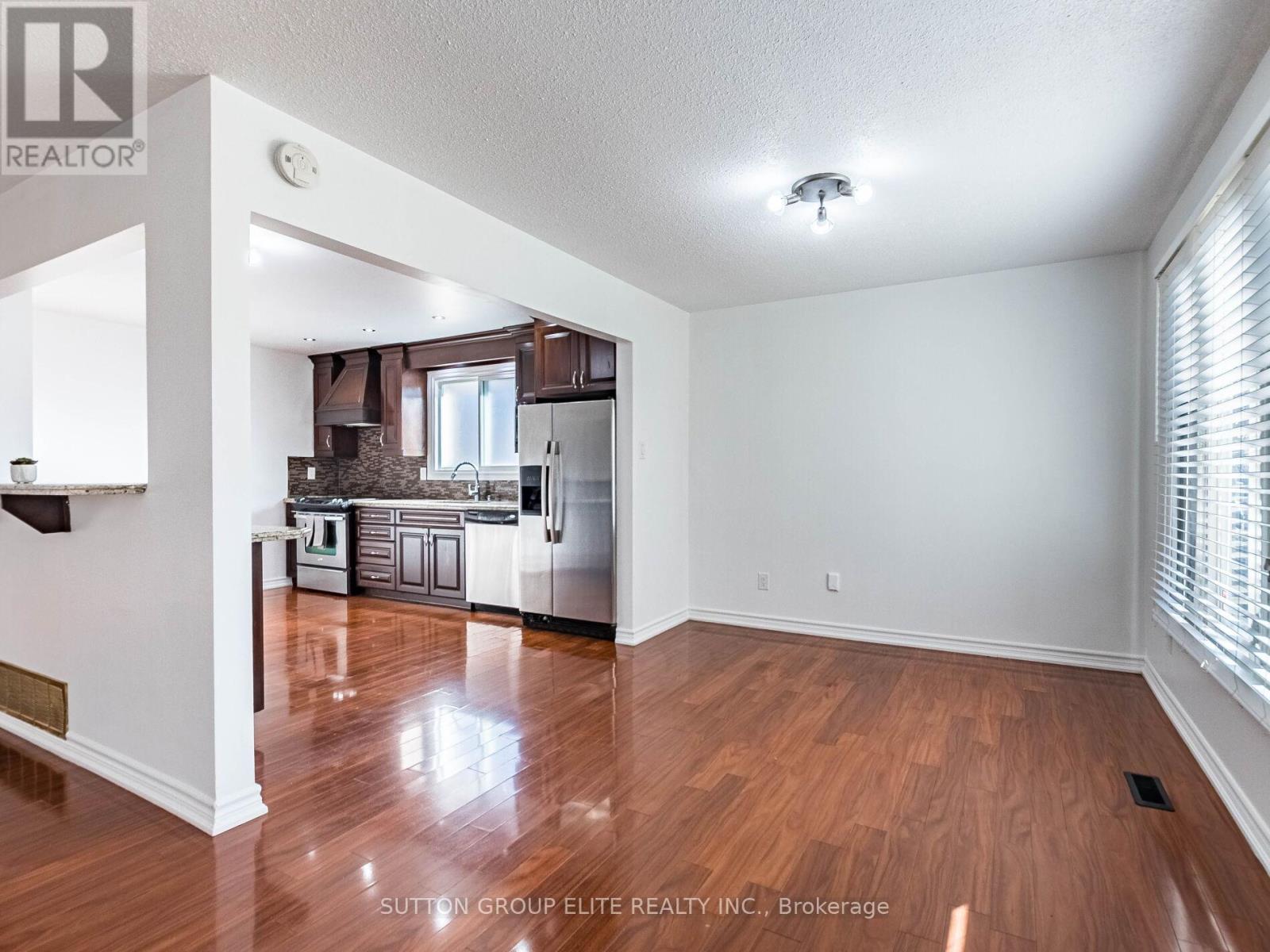 19 Glenforest Road, Brampton, Ontario  L6S 1L8 - Photo 16 - W12565398