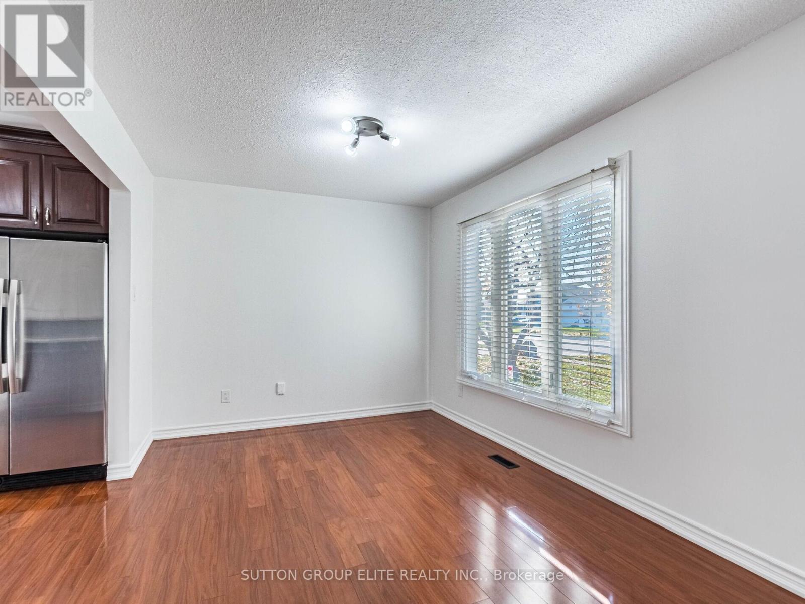 19 Glenforest Road, Brampton, Ontario  L6S 1L8 - Photo 17 - W12565398