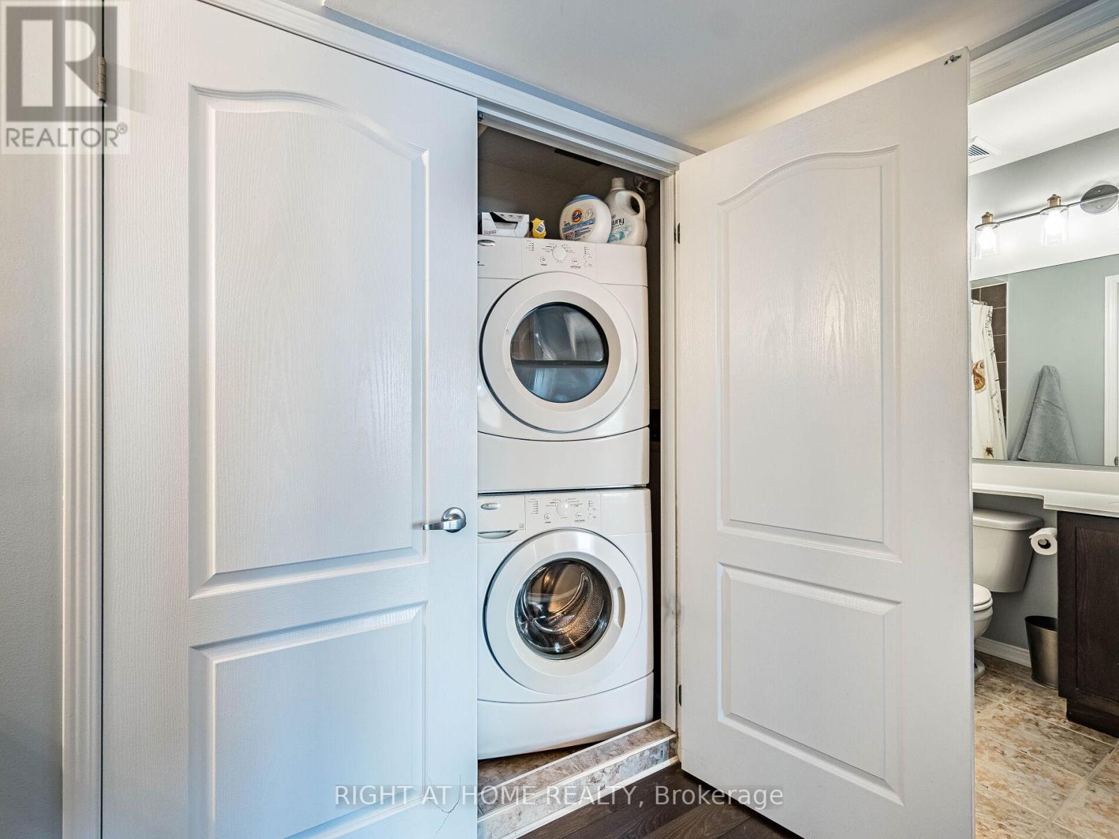 9 - 19 Hays Boulevard, Oakville, Ontario  L6H 0H8 - Photo 31 - W12565404