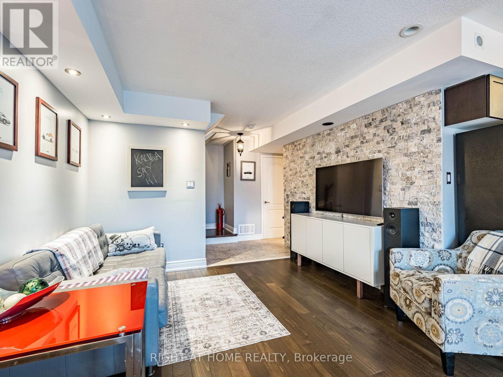 9 - 19 Hays Boulevard, Oakville, Ontario  L6H 0H8 - Photo 6 - W12565404