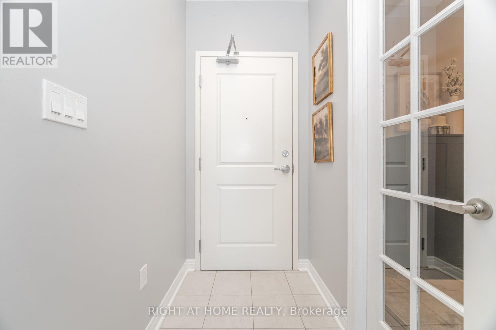 408 - 33 Whitmer Street, Milton, Ontario  L9T 8P9 - Photo 5 - W12565420