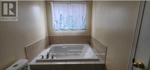 23 Hackett Avenue, Toronto, Ontario  M3J 0C7 - Photo 44 - W12565464