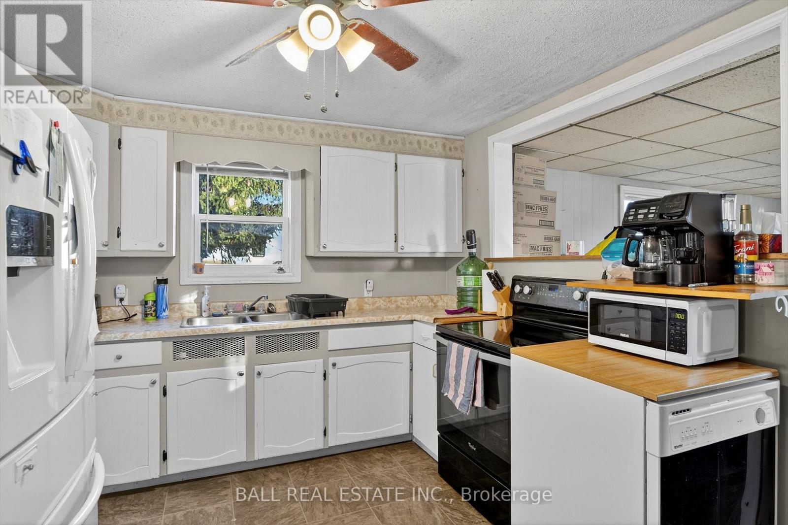 1095 Yankee Line, Selwyn, Ontario K0L 1T0 - Photo 11 - X12565582