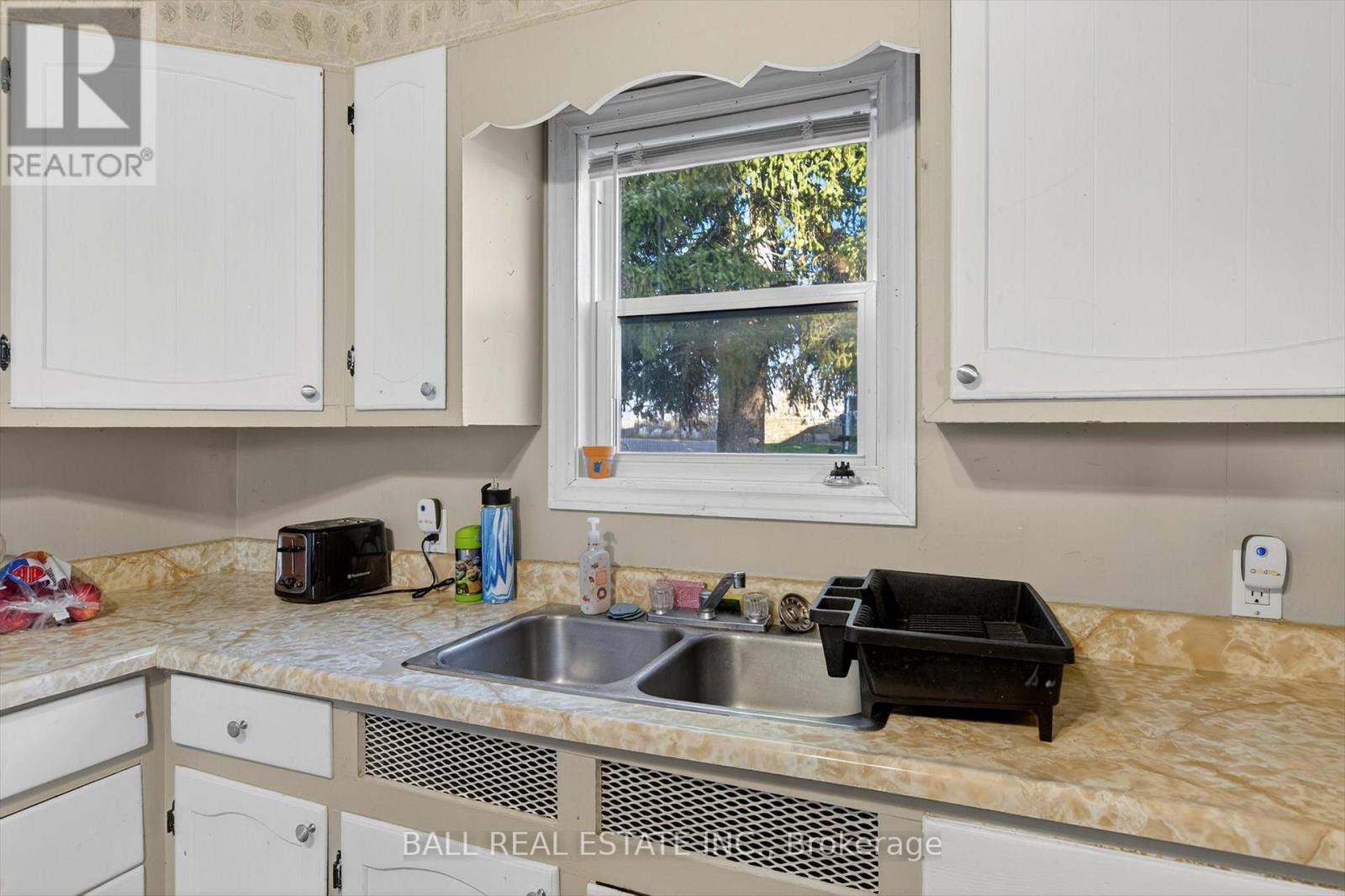 1095 Yankee Line, Selwyn, Ontario K0L 1T0 - Photo 16 - X12565582