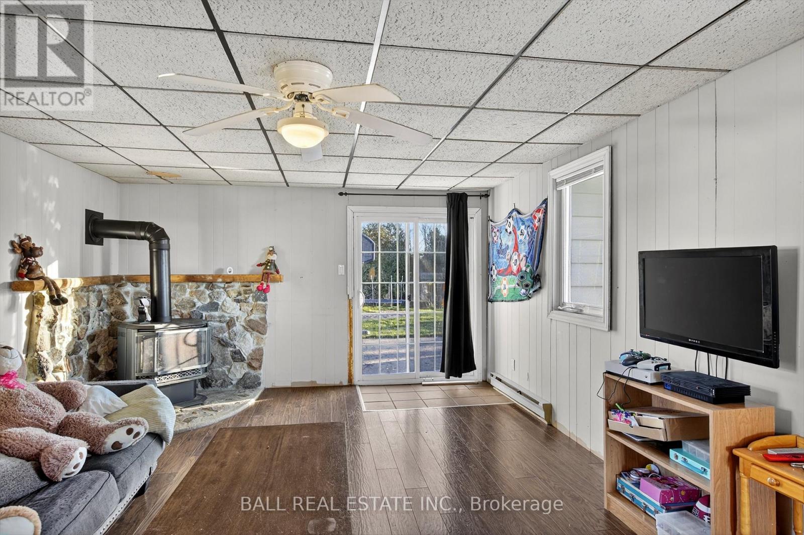 1095 Yankee Line, Selwyn, Ontario K0L 1T0 - Photo 18 - X12565582