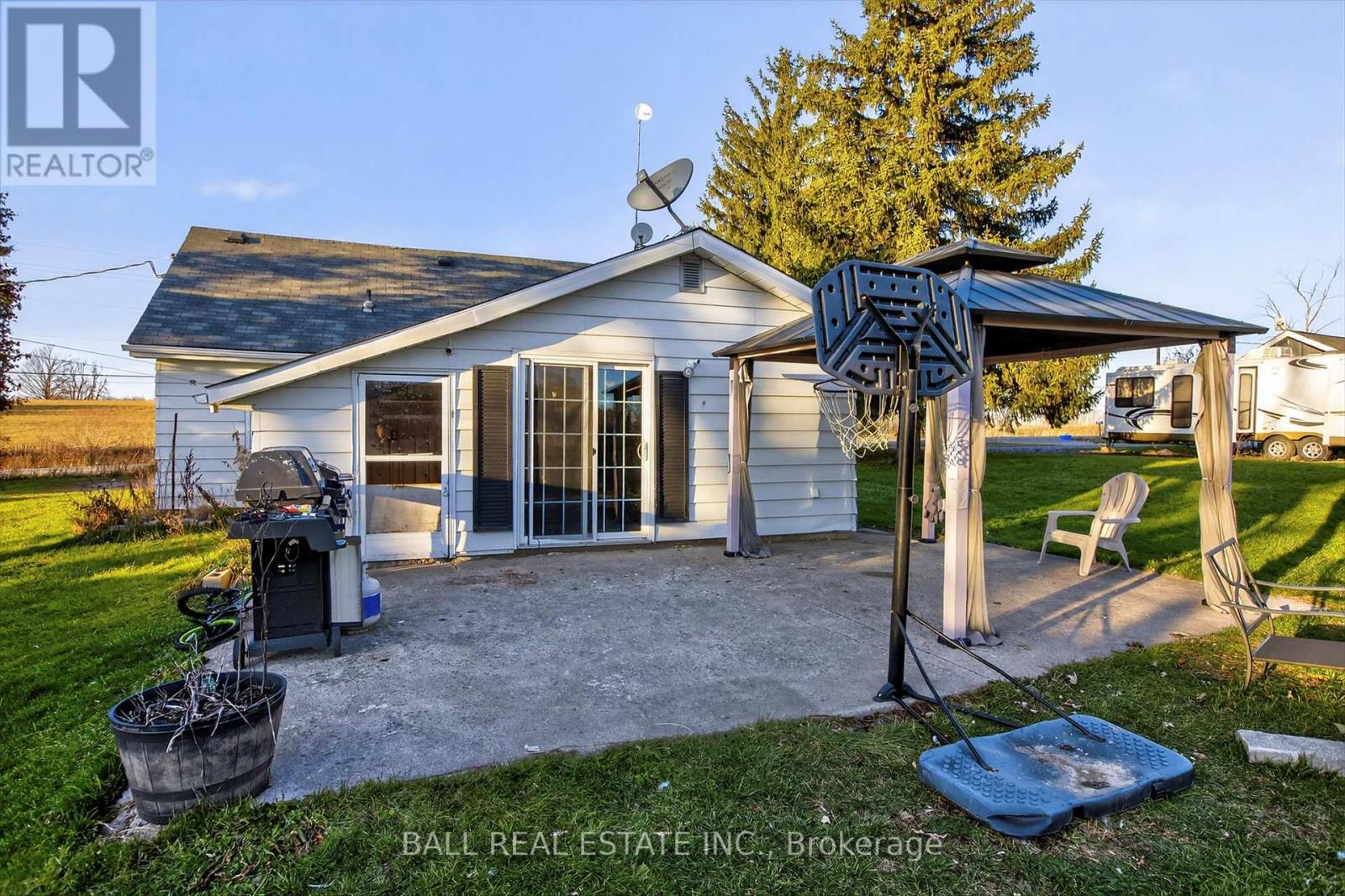 1095 Yankee Line, Selwyn, Ontario K0L 1T0 - Photo 41 - X12565582