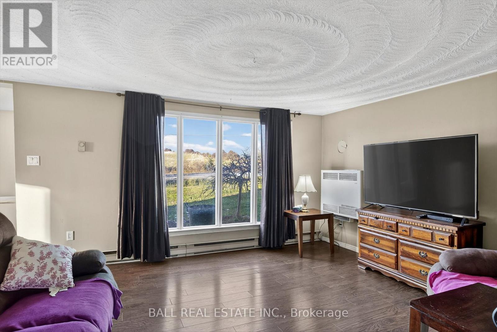 1095 Yankee Line, Selwyn, Ontario K0L 1T0 - Photo 8 - X12565582