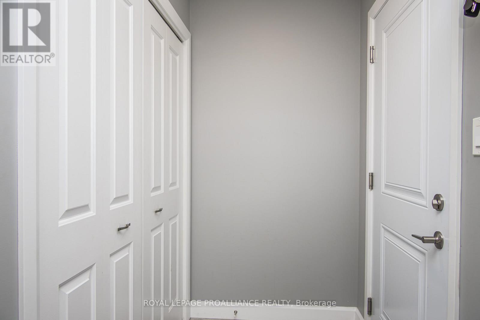 64 College Street, Quinte West, Ontario  K8V 1P9 - Photo 10 - X12565592