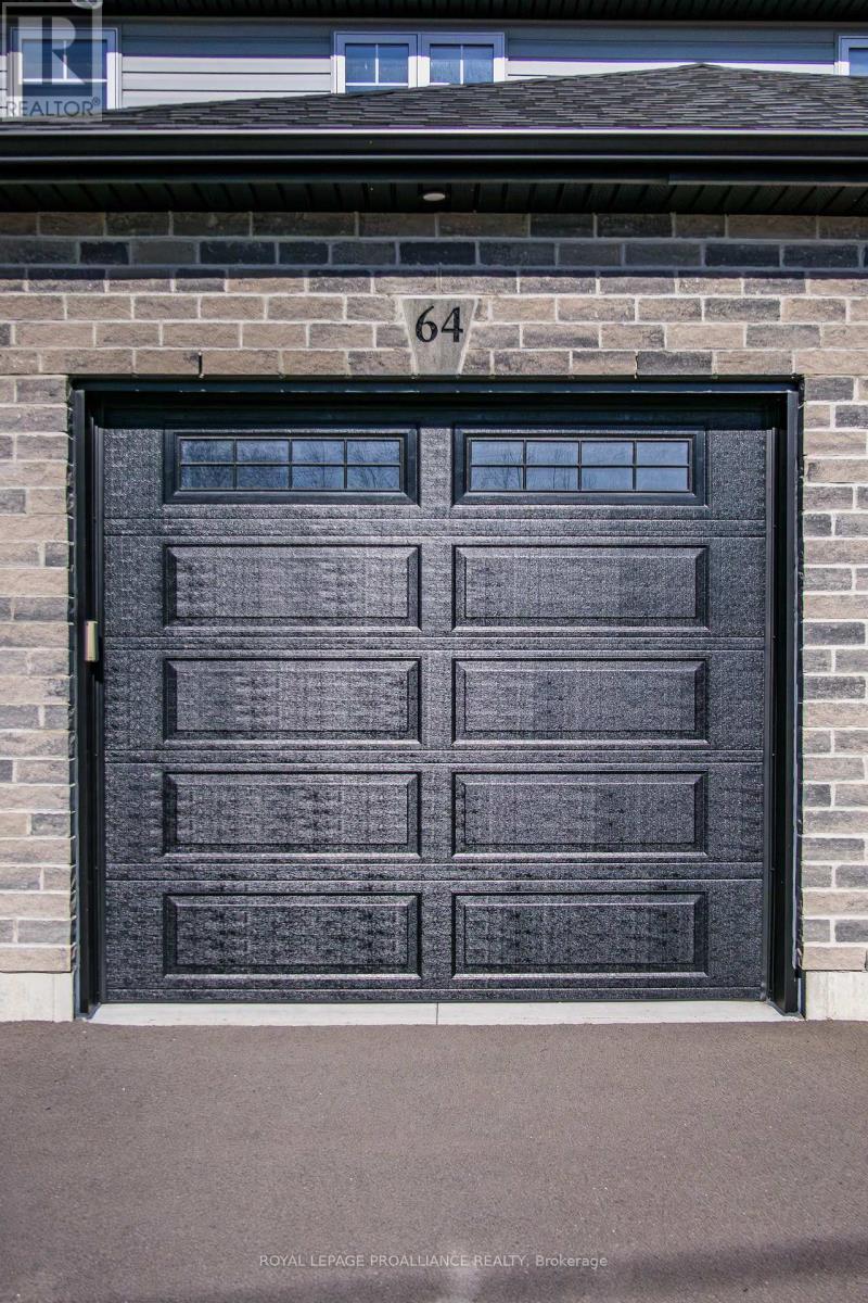 64 College Street, Quinte West, Ontario  K8V 1P9 - Photo 3 - X12565592